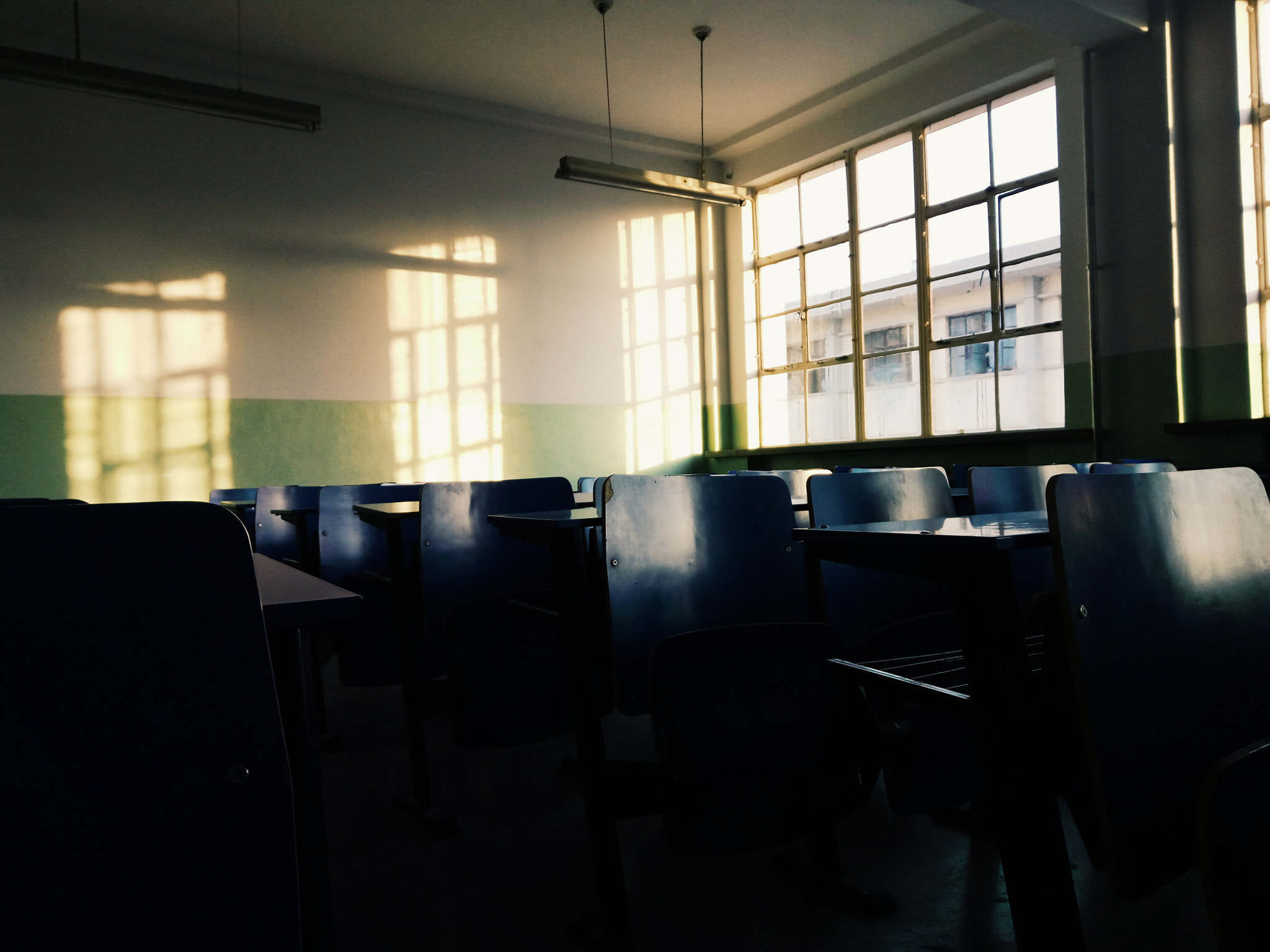 OPPO R7t sample photo. Classroom photography