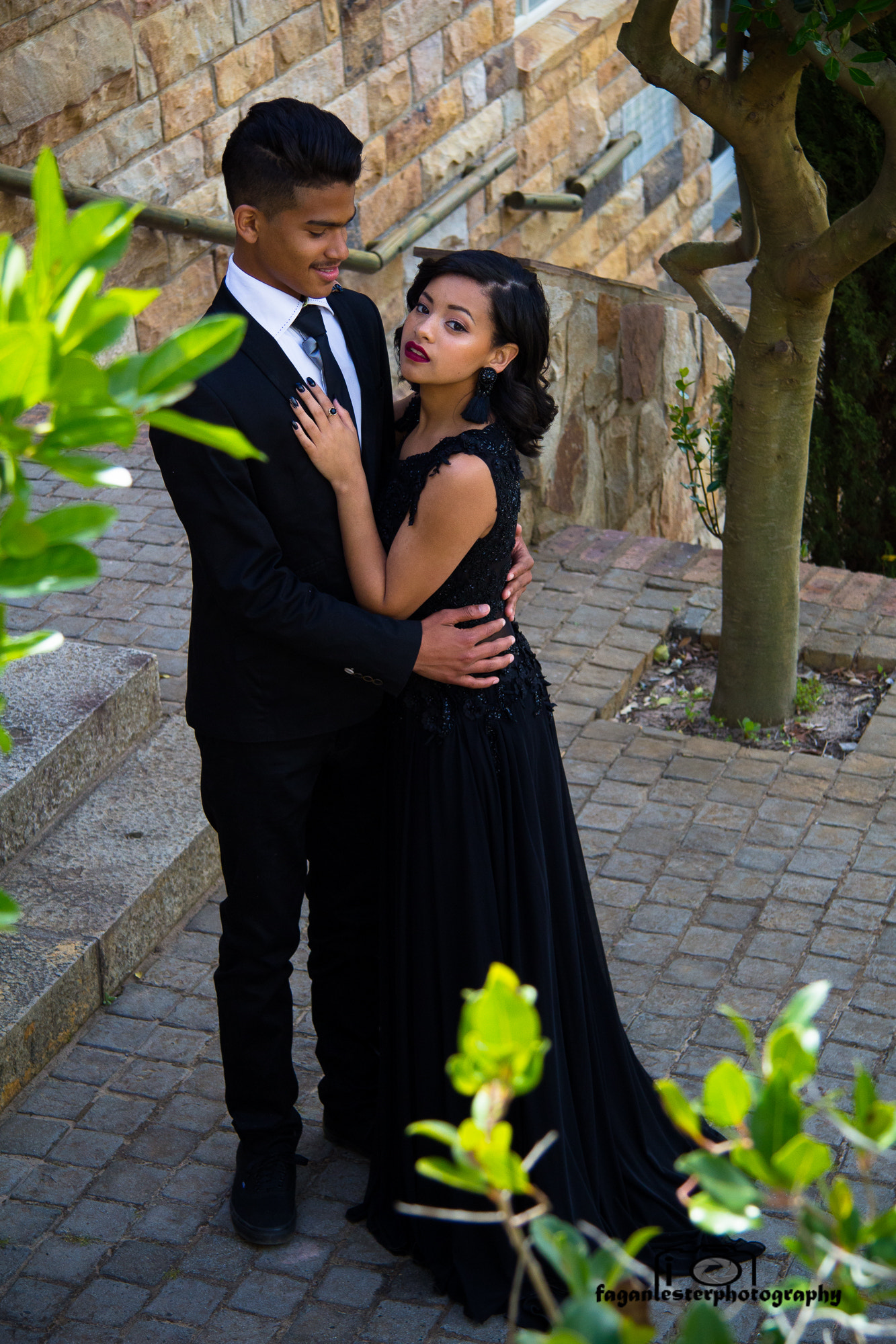 Canon EF-S 17-85mm F4-5.6 IS USM sample photo. Boy meets girl photography