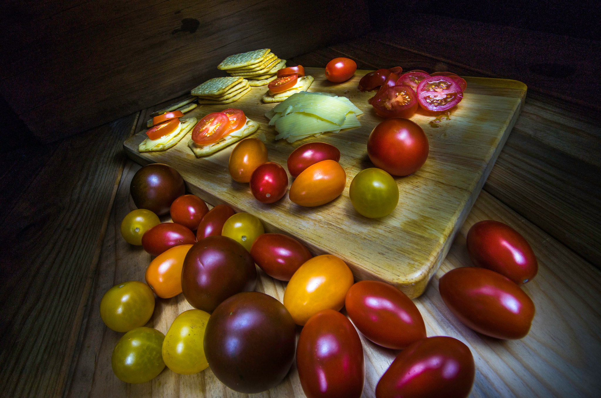 Sony a7R + Canon EF 17-40mm F4L USM sample photo. Tomato medley photography