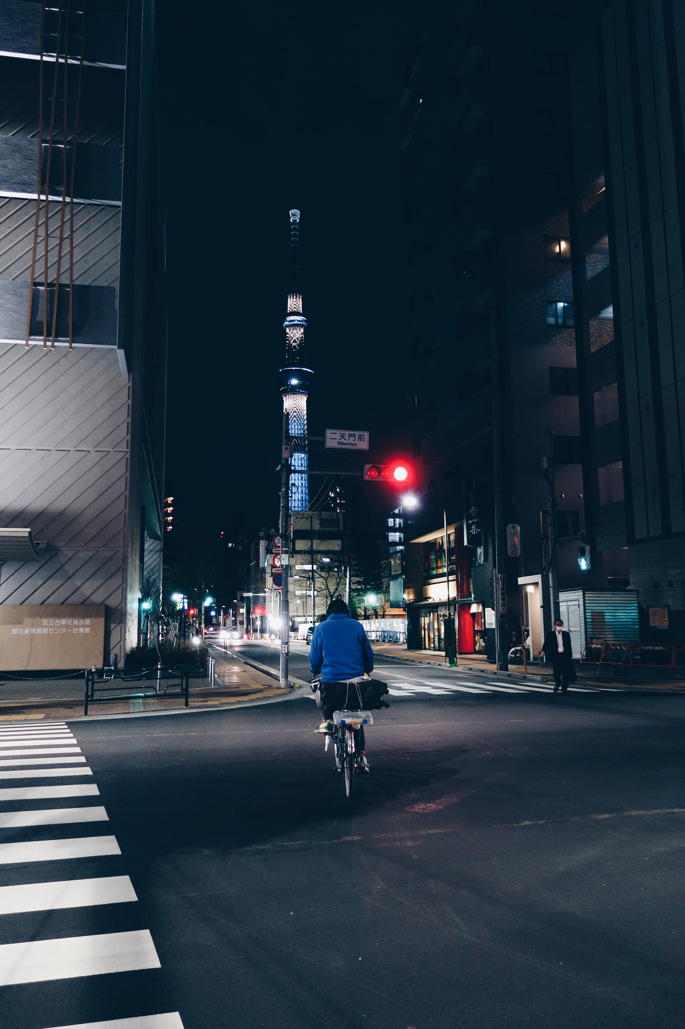 Sony Cyber-shot DSC-RX100 II + Sony 28-100mm F1.8-4.9 sample photo. Asakusa skytree photography