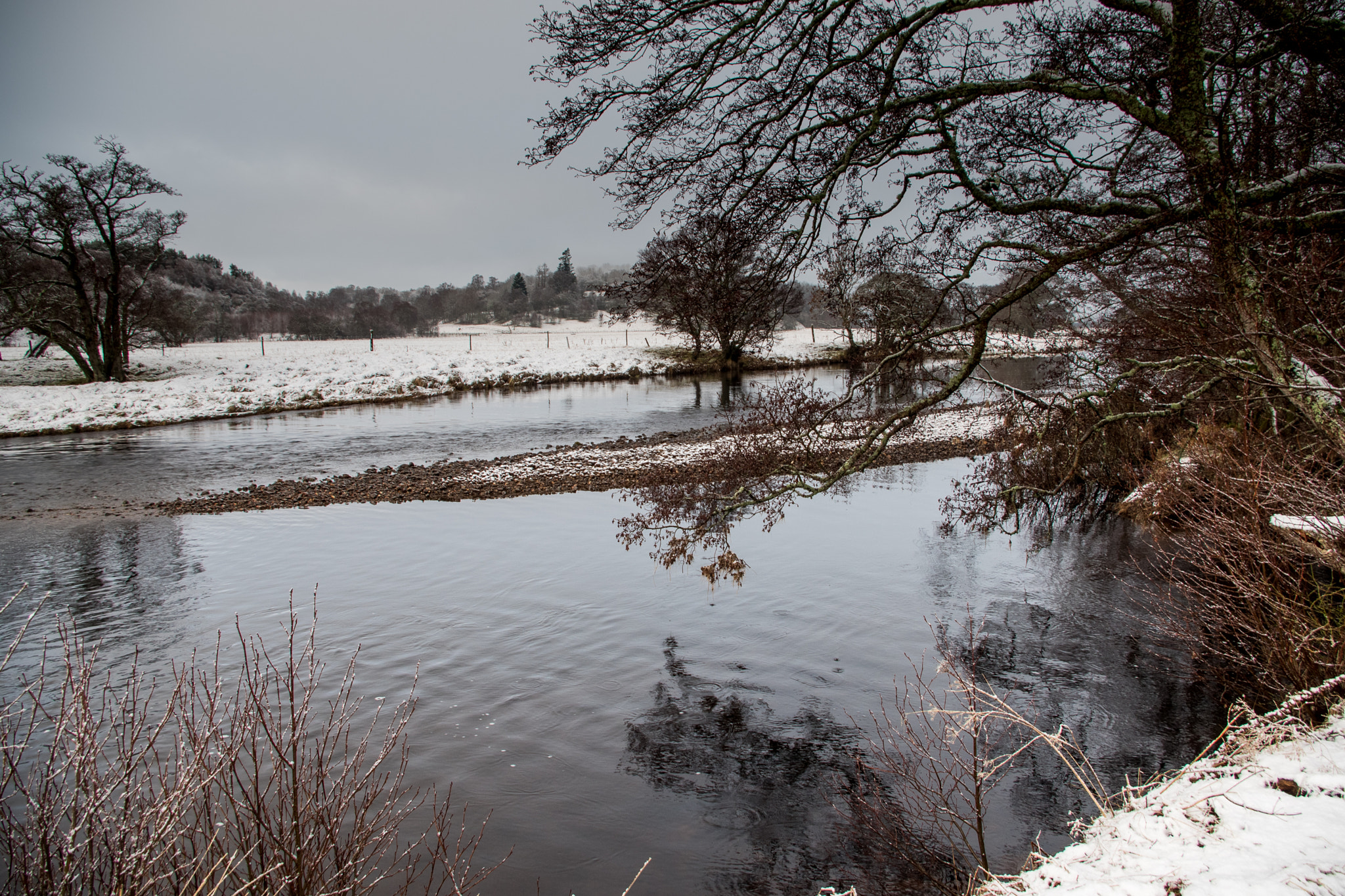 Pentax K-1 + Pentax smc DA 18-55mm F3.5-5.6 AL sample photo. Snowy river photography