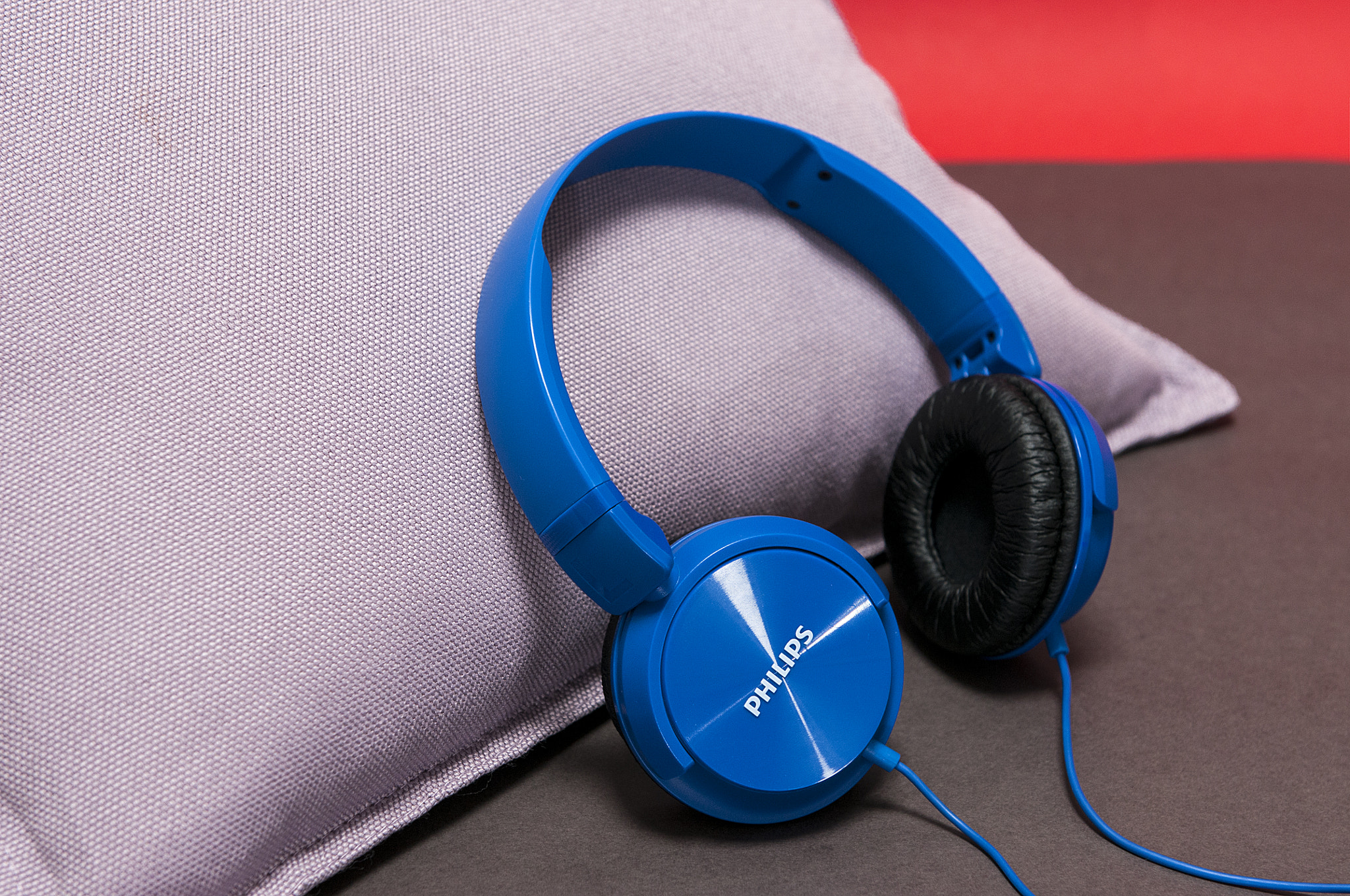 Nikon D300S sample photo. Headphones photography