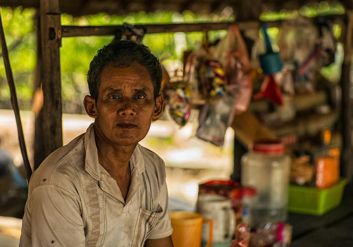 Summicron-M 1:2/90 Leitz sample photo. Local shopkeeper photography