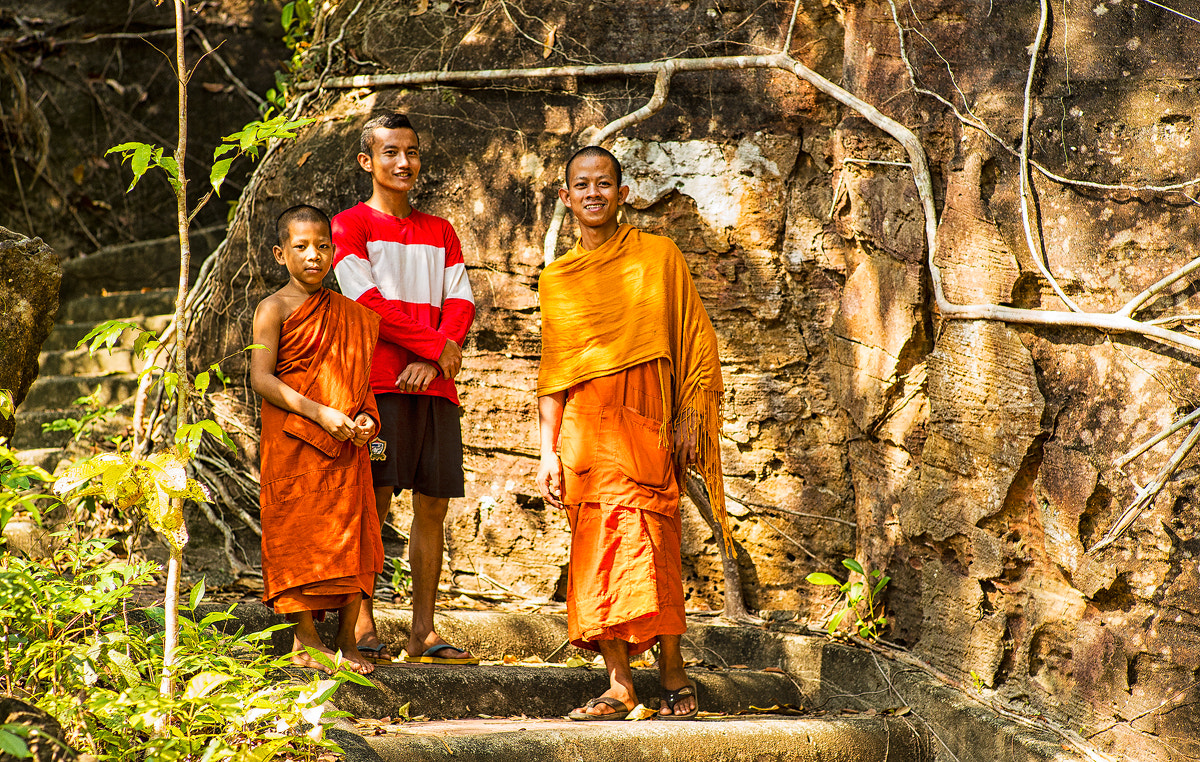Summicron-M 1:2/90 Leitz sample photo. Trainee monks 4 photography