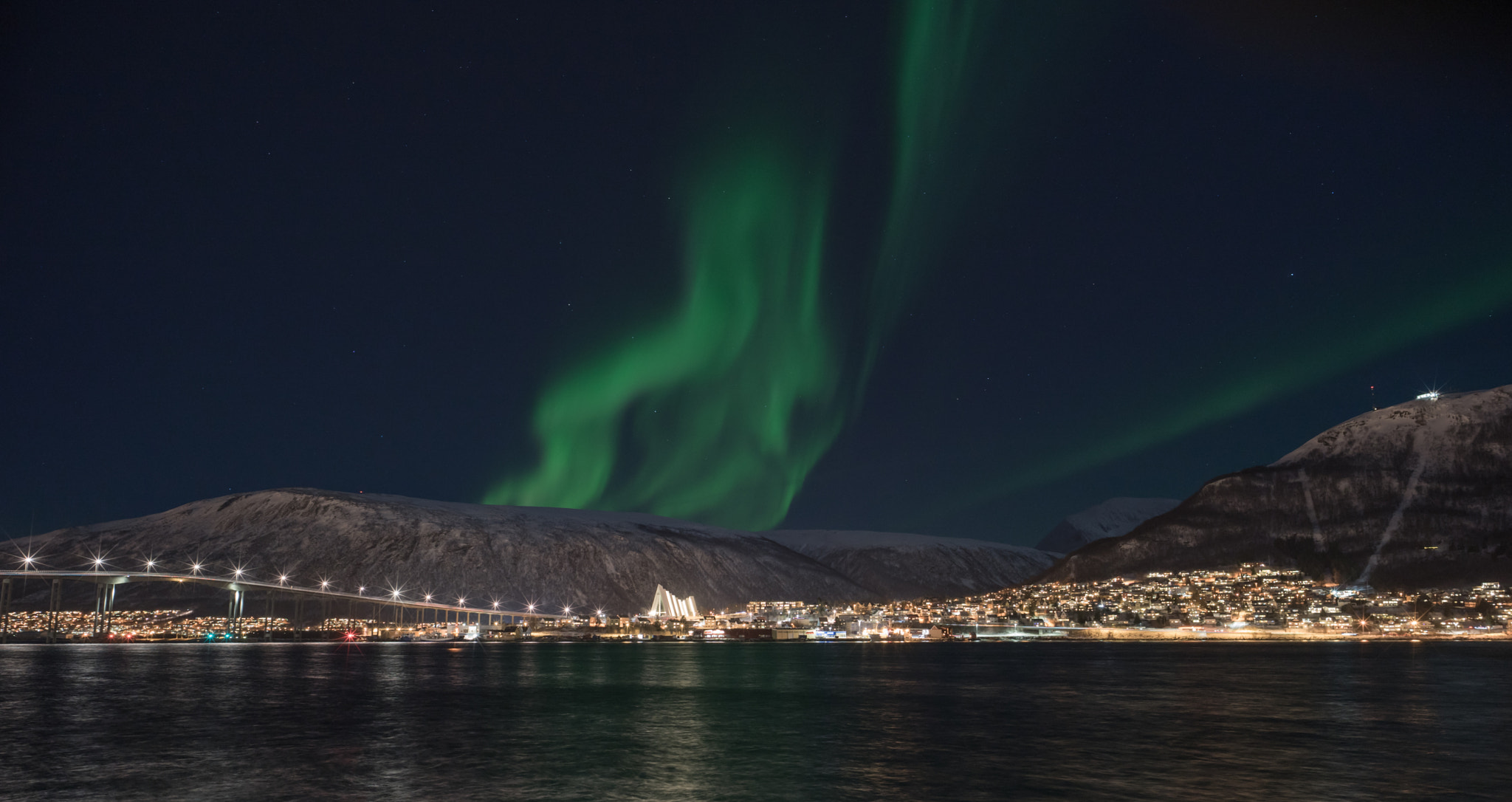 E 21mm F2.8 sample photo. Northern lights over tromsö  photography