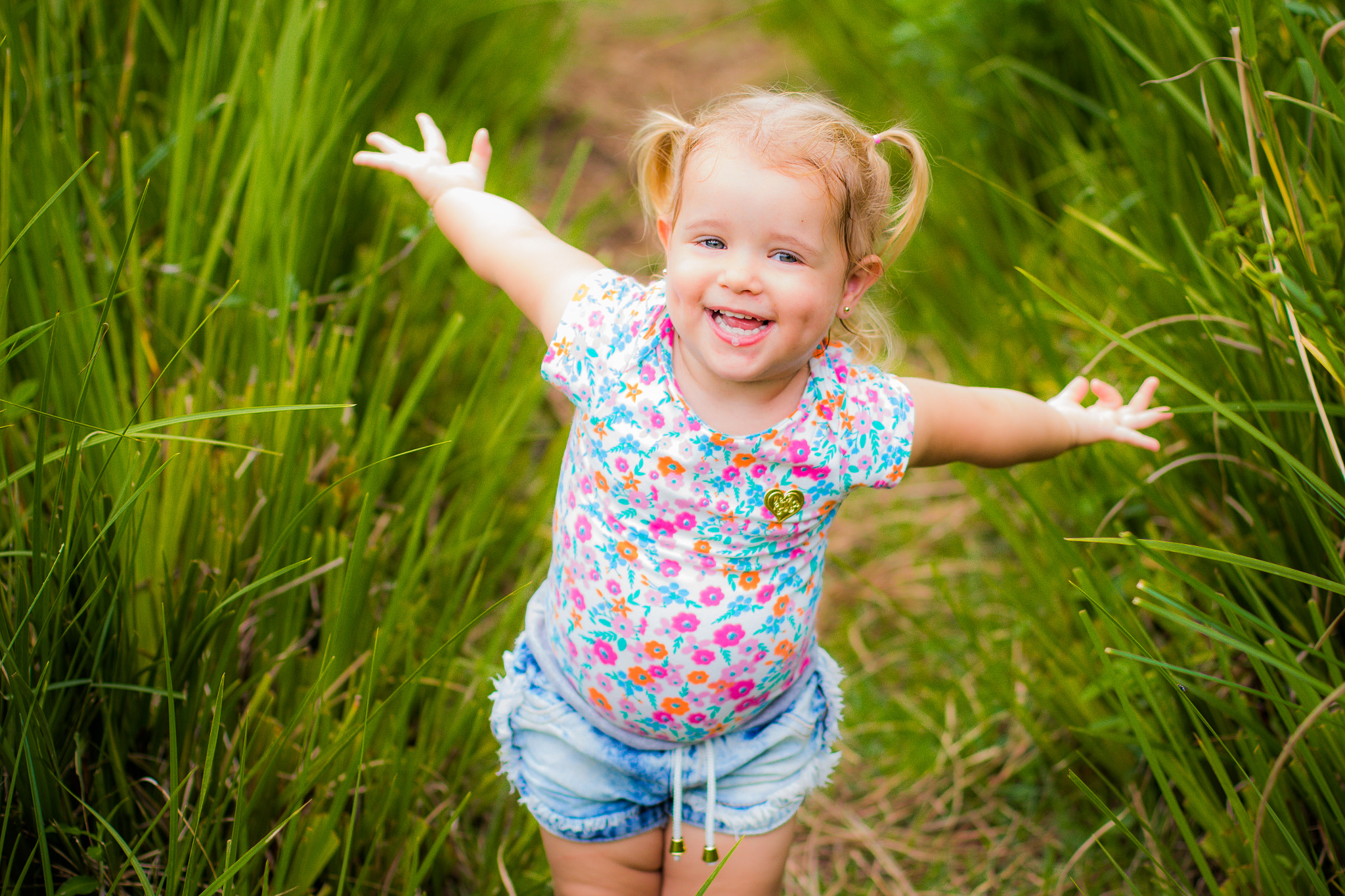 Canon EF 50mm F1.4 USM sample photo. Kid photography