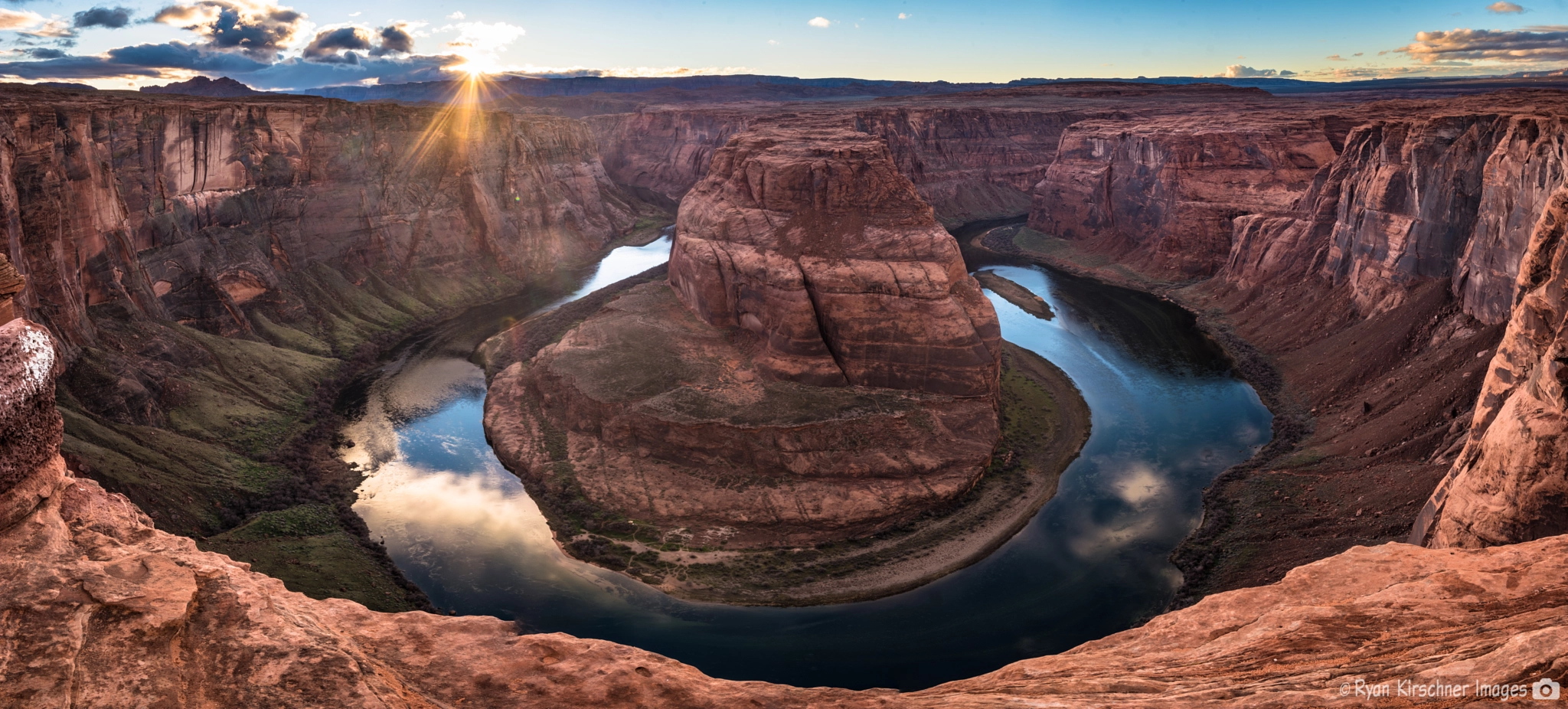 Samsung NX1 + Samsung NX 12-24mm F4-5.6 ED sample photo. Horseshoe bend photography