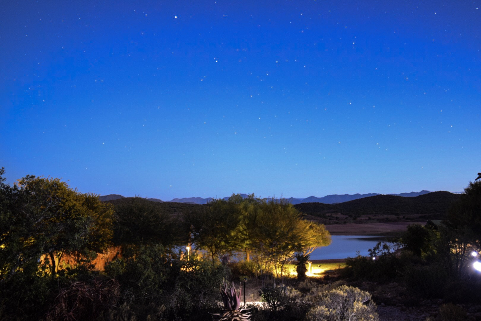 Samyang 14mm F2.8 ED AS IF UMC sample photo. In the morning, buffelsdrift south africa photography