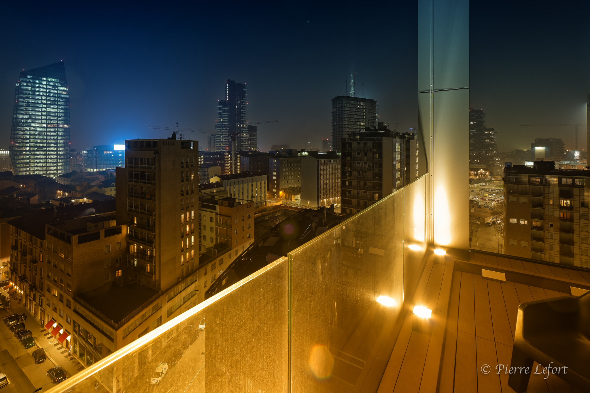 Samyang 14mm F2.8 ED AS IF UMC sample photo. Vue balcon hôtel photography