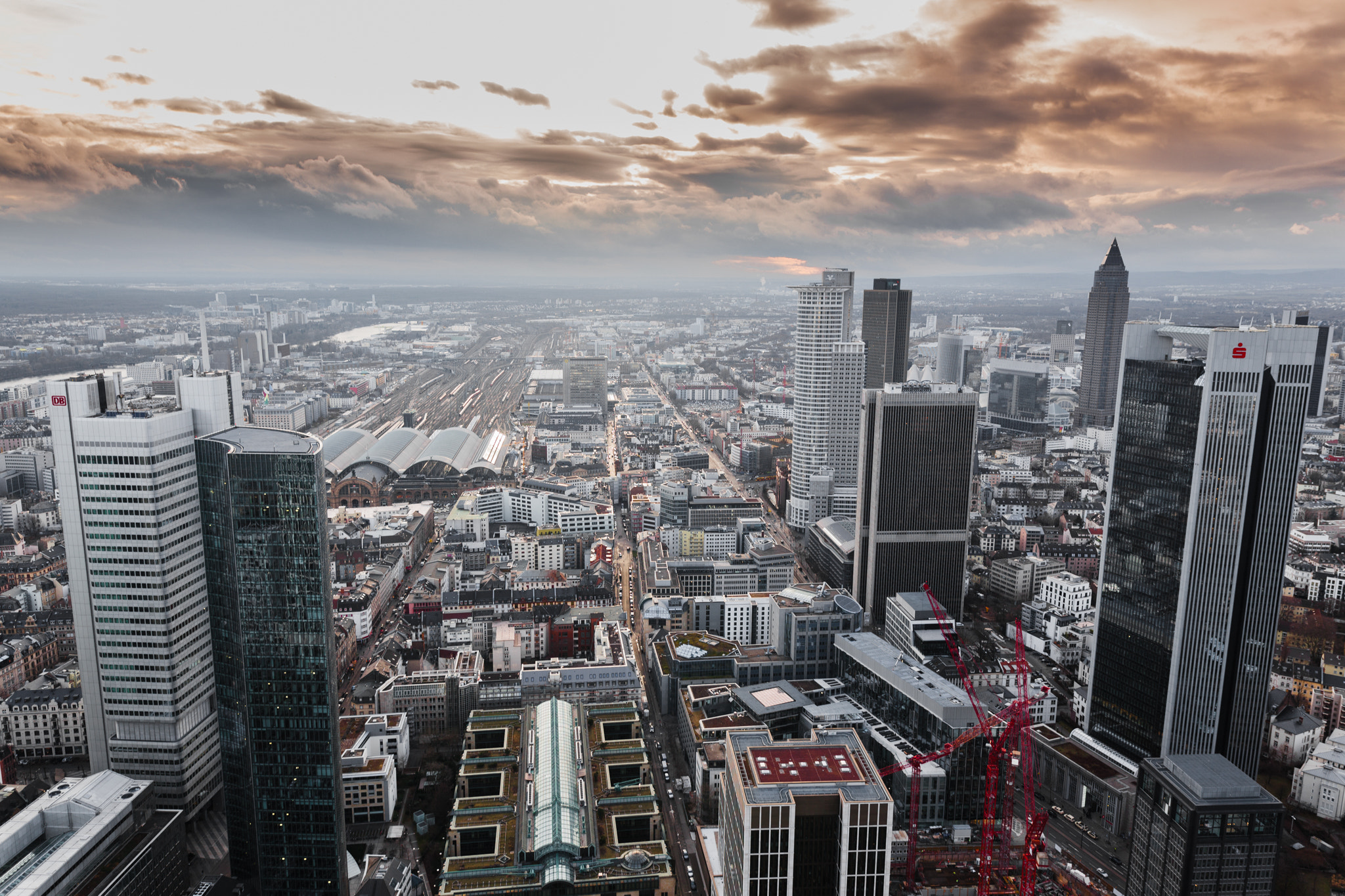 Sigma 24mm F1.4 DG HSM Art sample photo. Frankfurt photography