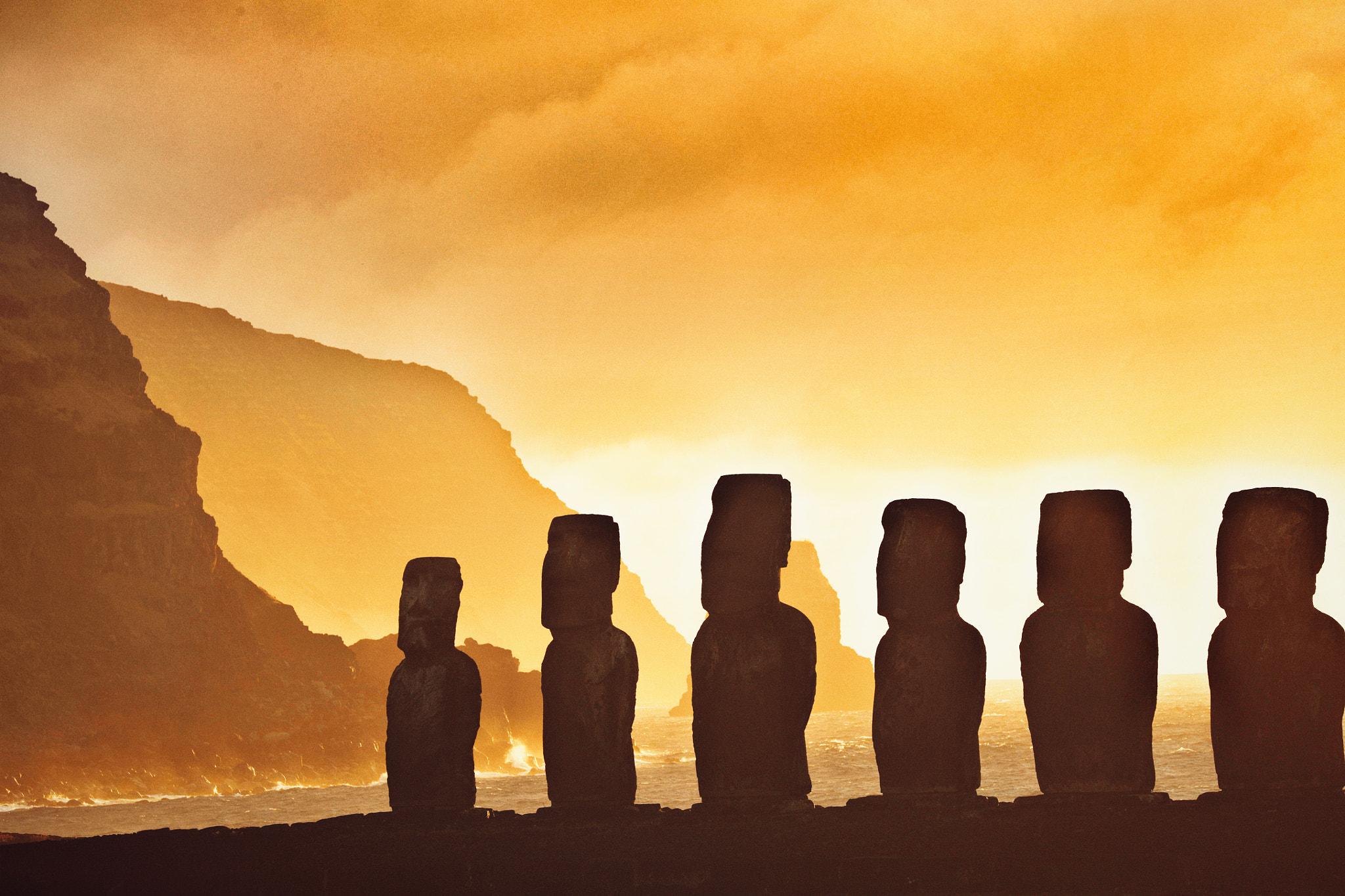 Canon EOS 5DS R sample photo. Ahu tongariki in rapa nui (easter island) at dawn photography