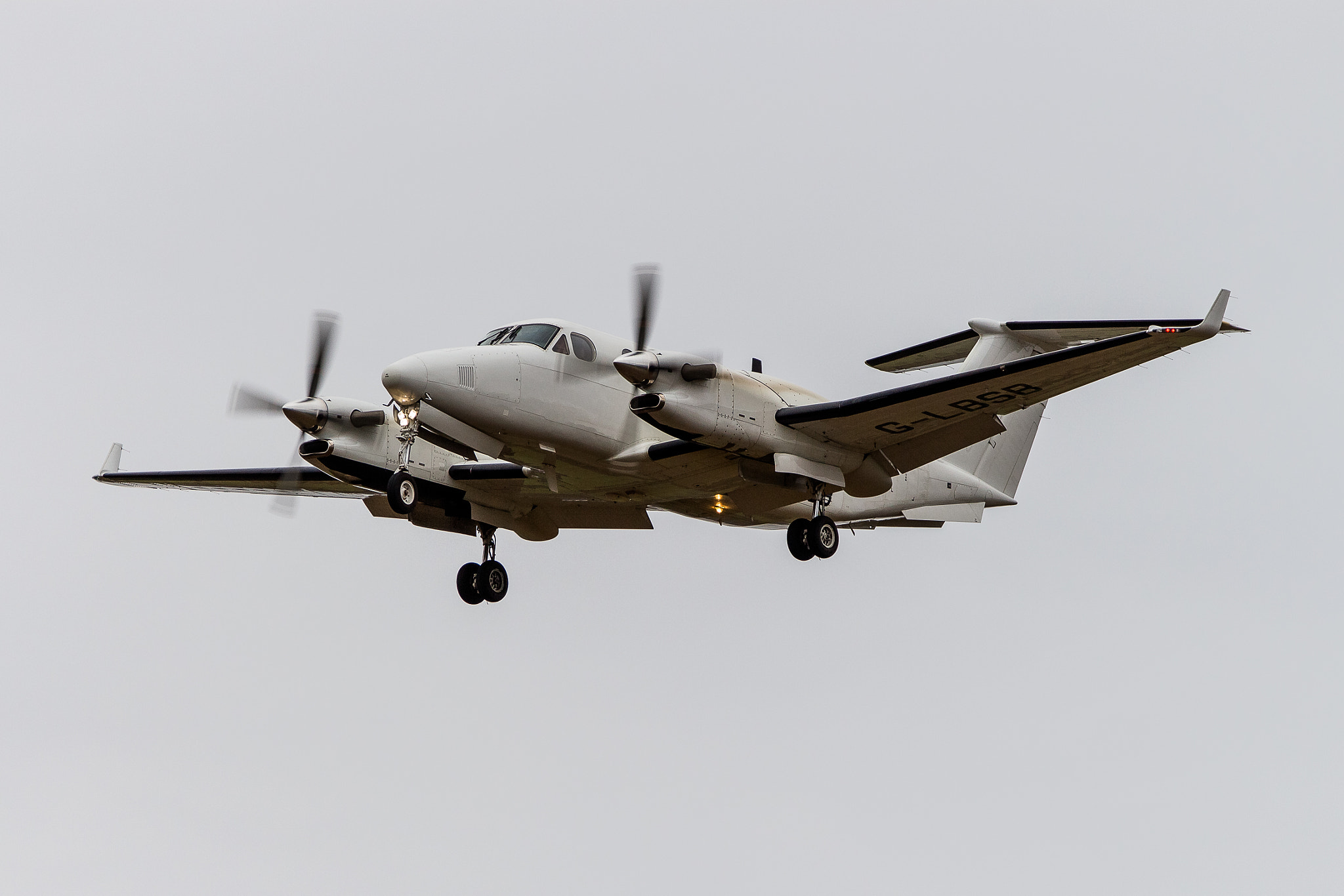 150-600mm F5-6.3 DG OS HSM | Contemporary 015 sample photo. Beechcraft super king air 350c photography