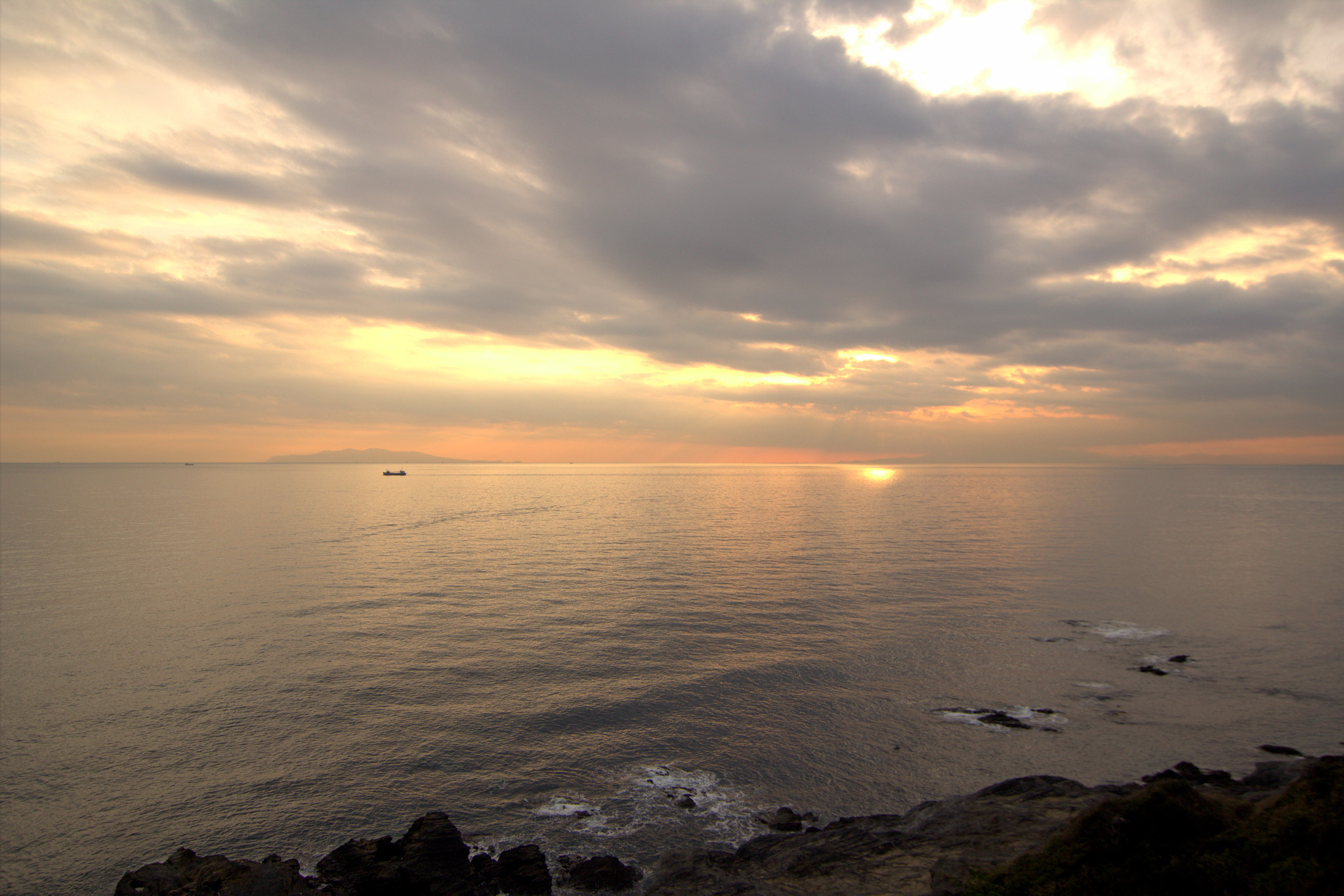 Canon EOS 600D (Rebel EOS T3i / EOS Kiss X5) sample photo. Jogashima photography