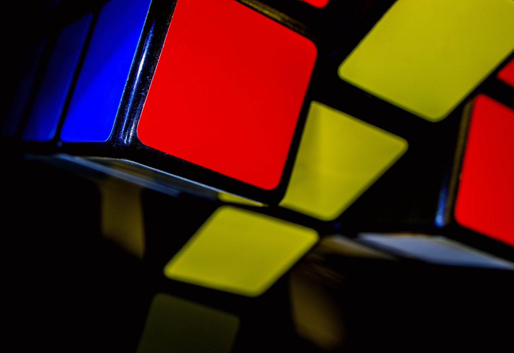 Canon EF-M 28mm F3.5 Macro IS STM sample photo. Rubik's cube photography