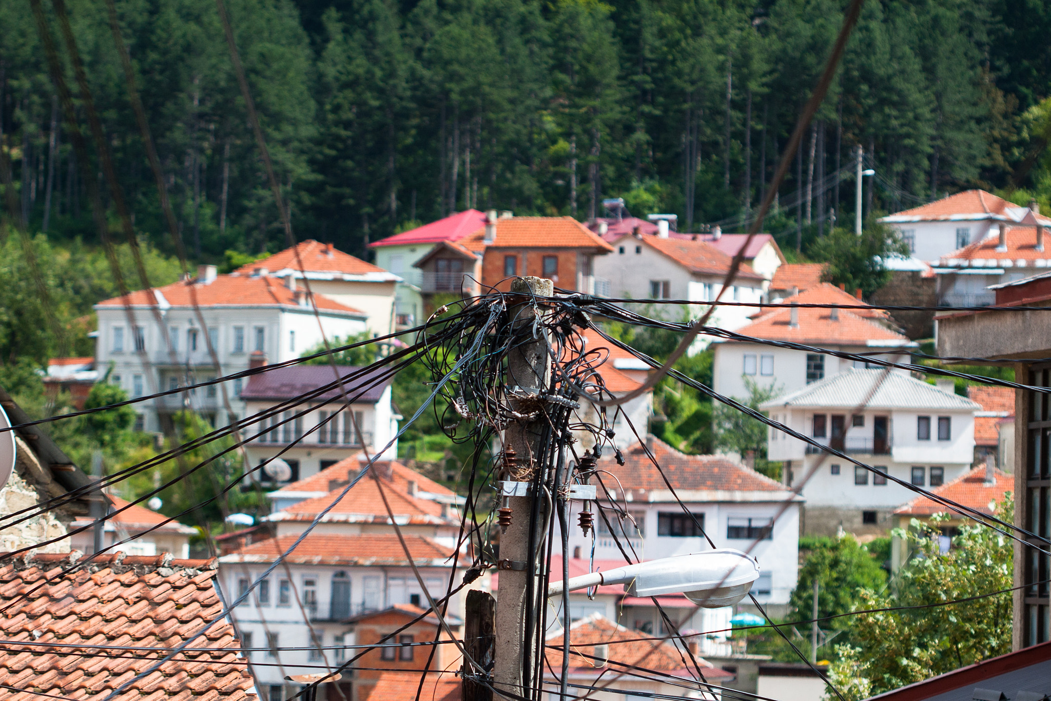 Canon EOS 30D + Canon EF 100mm F2.8 Macro USM sample photo. Electro cables in krusevo, macedonia photography