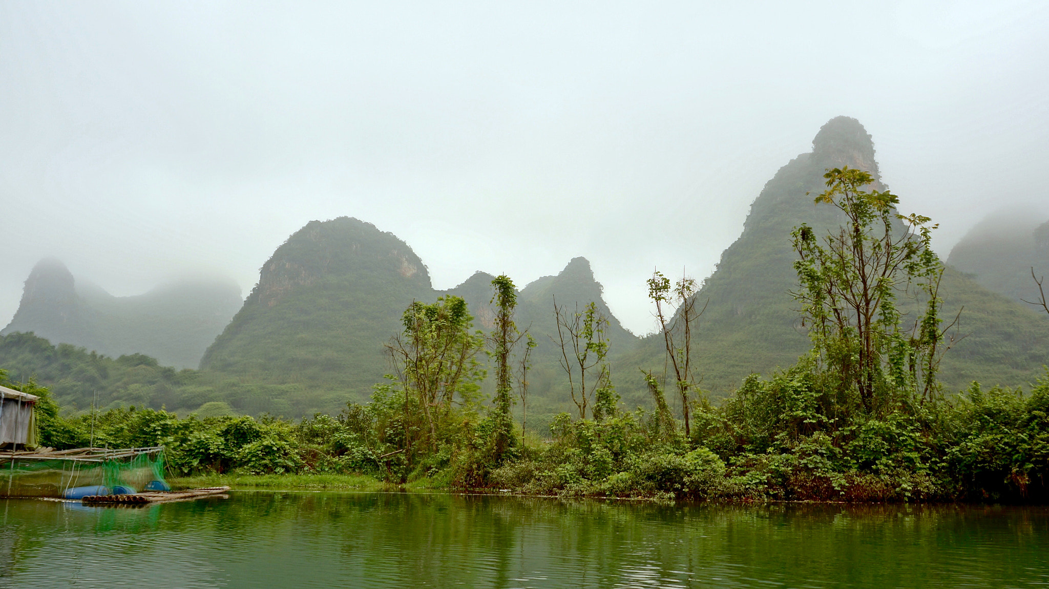 Tamron 18-200mm F3.5-6.3 Di III VC sample photo. Yulong river 7 photography