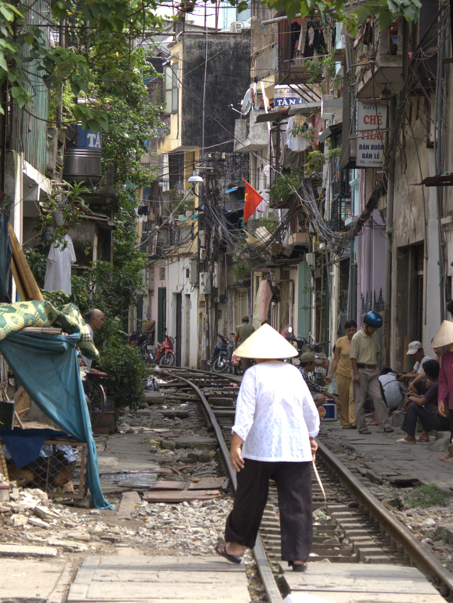 Pentax K100D Super sample photo. Hanoi photography