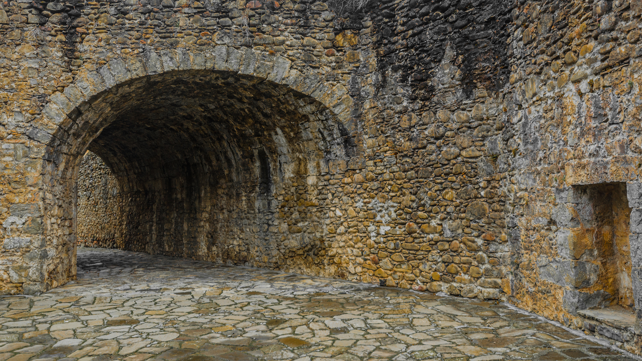 Sigma 10-20mm F4-5.6 EX DC HSM sample photo. Ciudadela de jaca - castillo de san pedro photography
