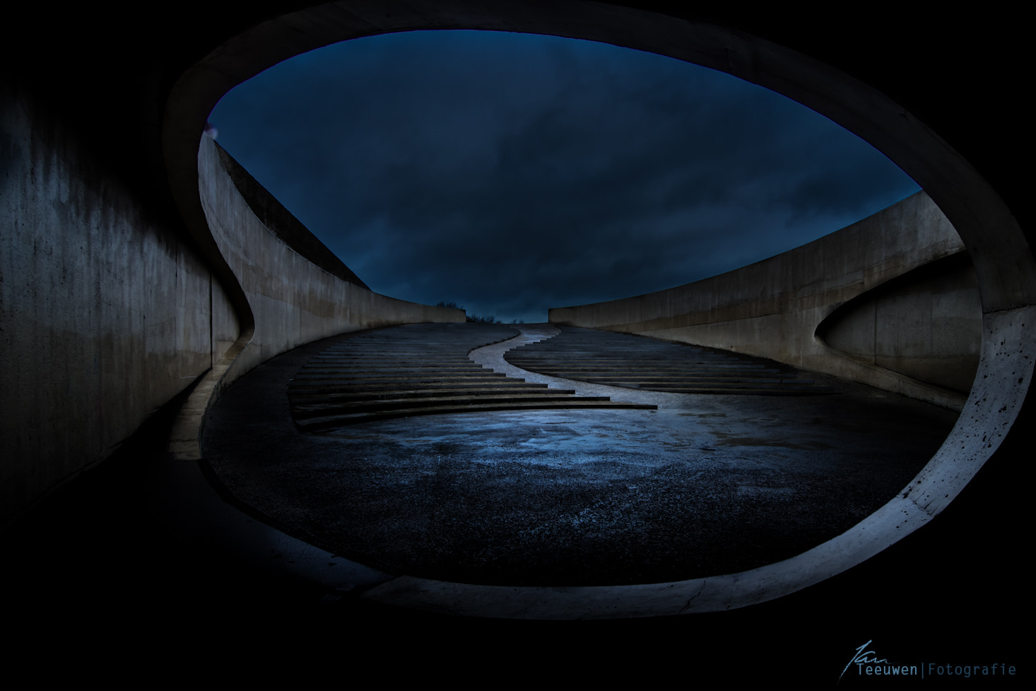 Canon EOS 60D sample photo. Under the bridge photography