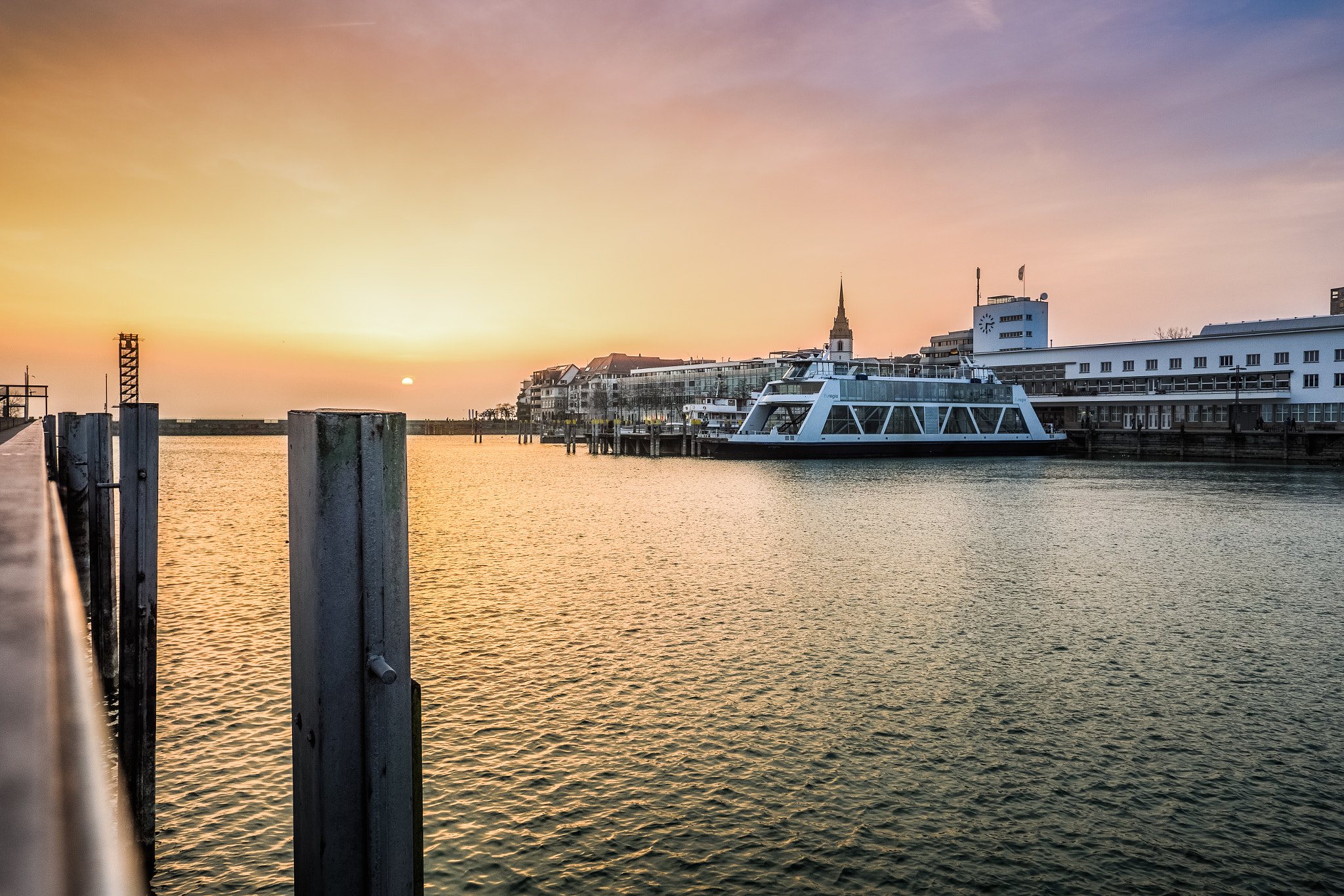 Panasonic Lumix DMC-GX8 + Panasonic Lumix G Vario 7-14mm F4 ASPH sample photo. Friedrichshafen  photography