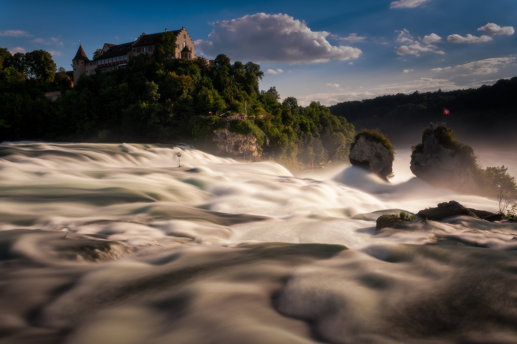 Canon EF-S 18-55mm F3.5-5.6 IS sample photo. Rhine falls photography