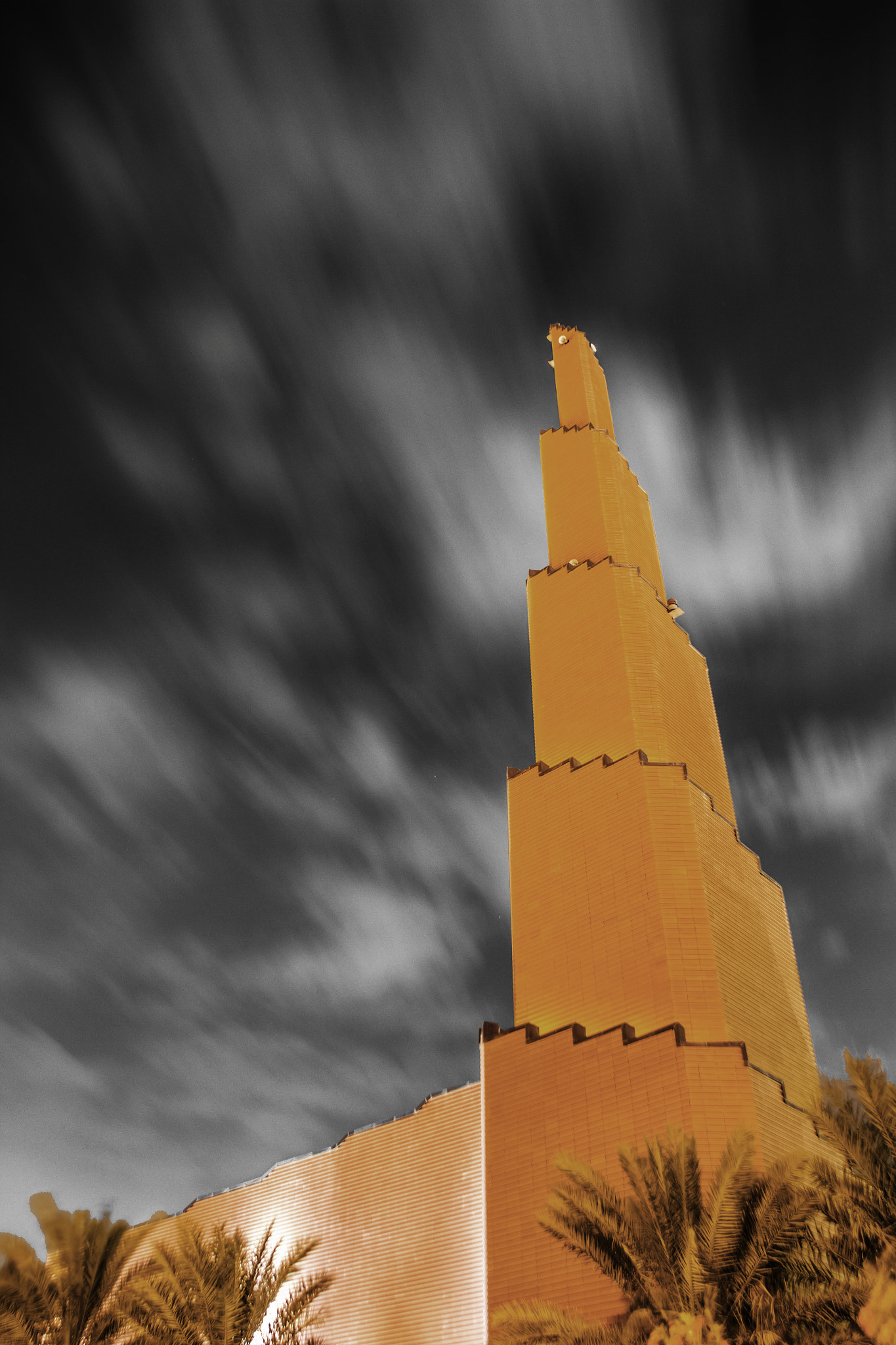 Canon EOS 100D (EOS Rebel SL1 / EOS Kiss X7) sample photo. Spiraling sky photography