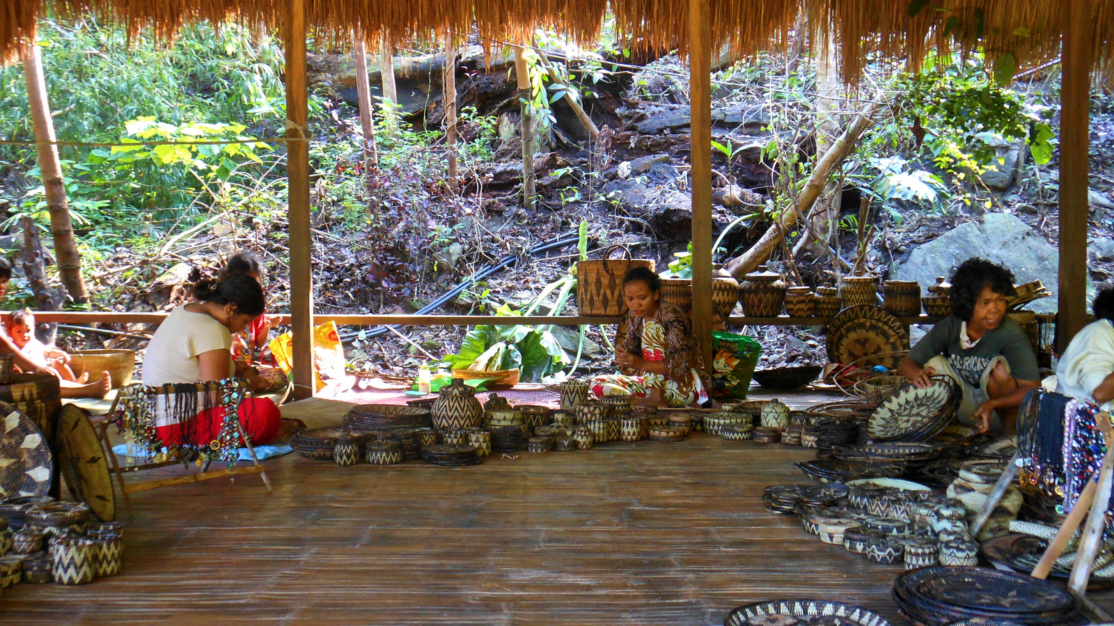 Nikon Coolpix S6200 sample photo. The mangyan people photography