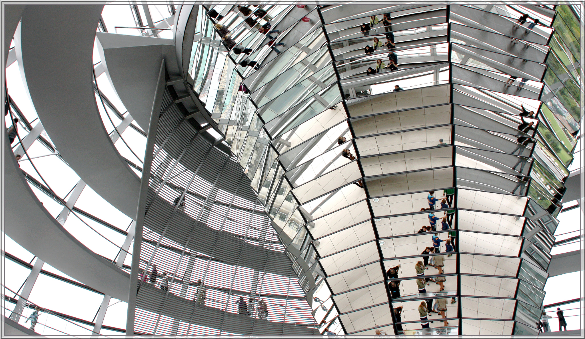 Canon EOS 450D (EOS Rebel XSi / EOS Kiss X2) sample photo. Berlin, germany- reichstag photography