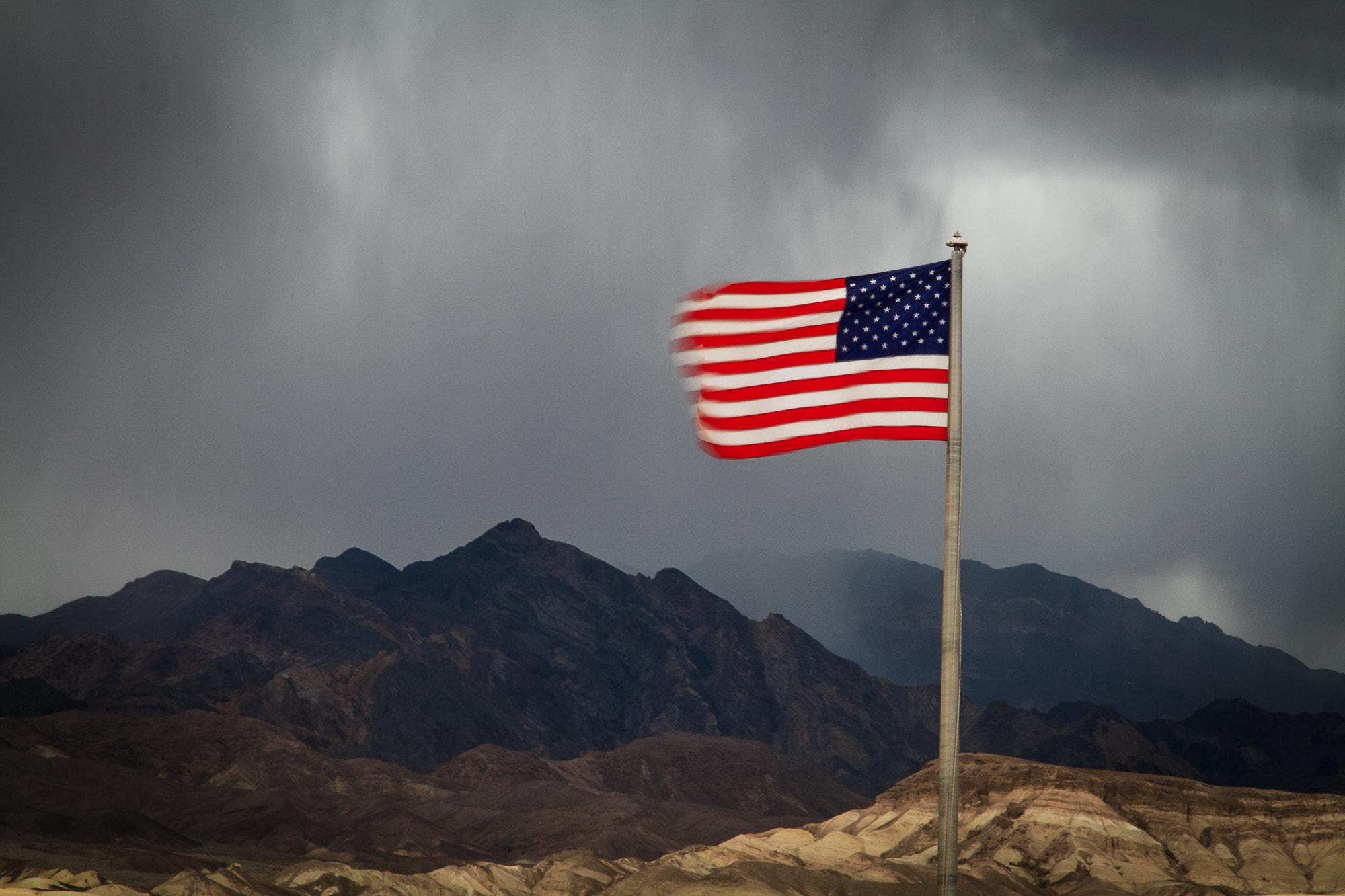 Canon EF-S 17-85mm F4-5.6 IS USM sample photo. Old glory in death valley photography
