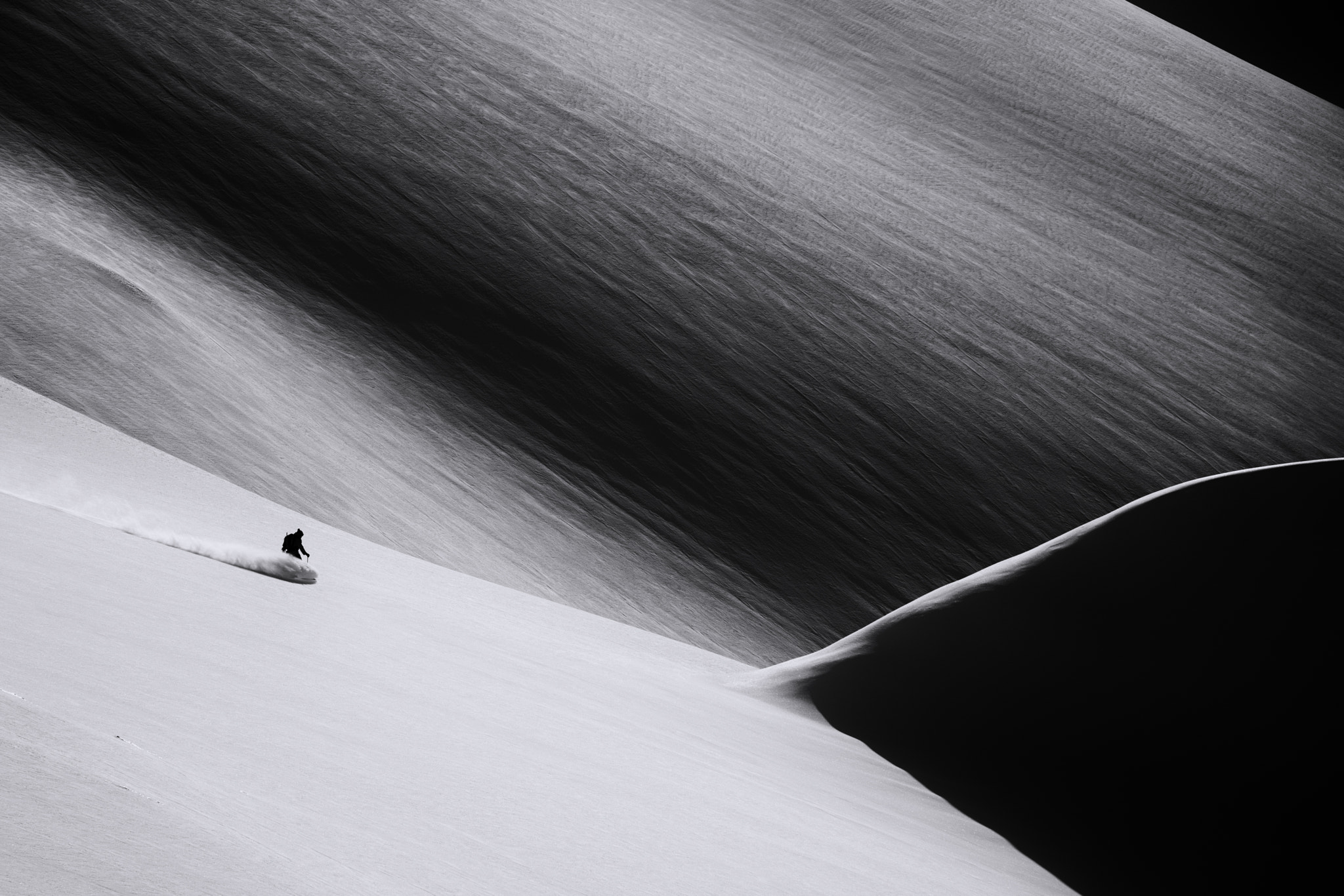 Nikon AF-S Nikkor 70-200mm F2.8G ED VR II sample photo. Mountain curves photography