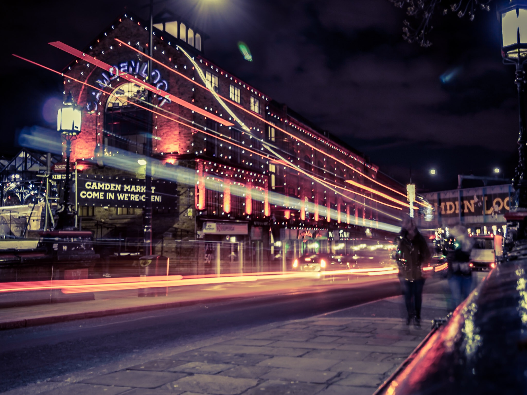 Canon EOS 750D (EOS Rebel T6i / EOS Kiss X8i) sample photo. Camden lock by night. photography