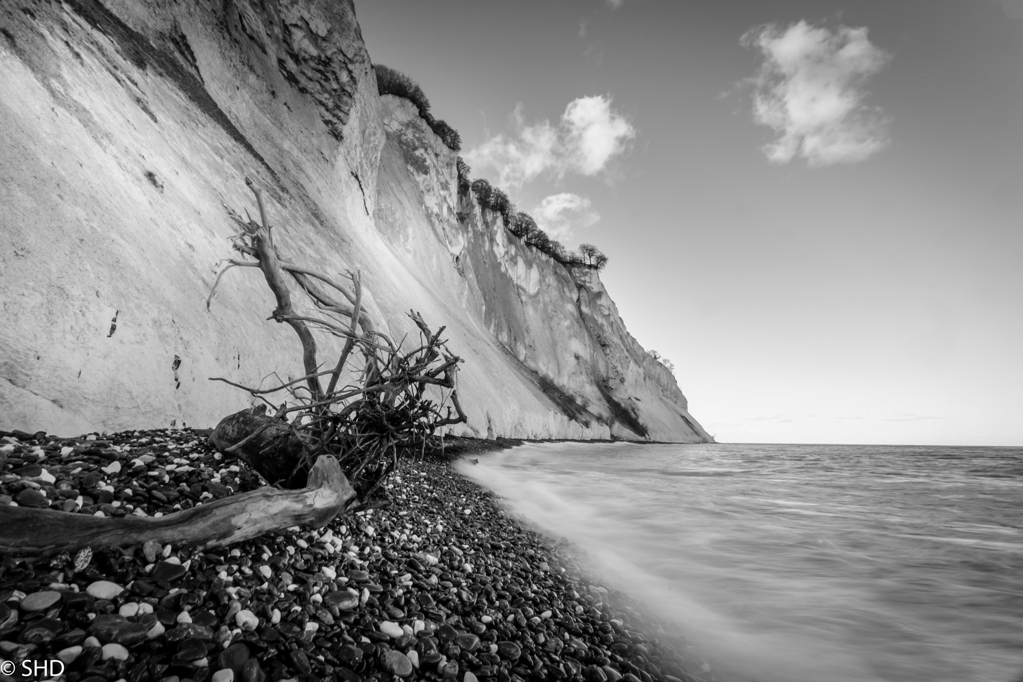 Sony a7 II + Canon EF 17-40mm F4L USM sample photo. At the beach photography