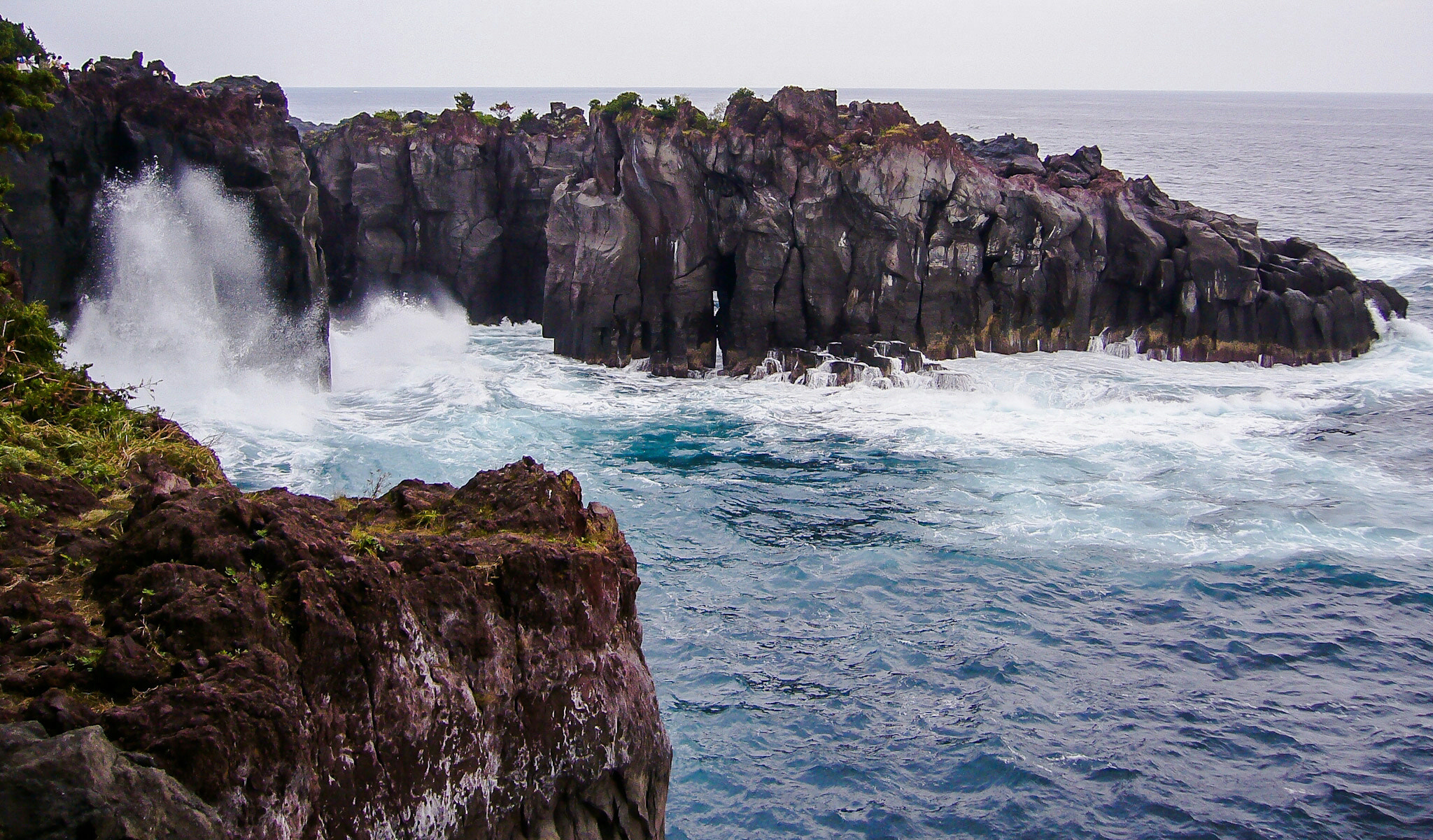 Panasonic DMC-FX8 sample photo. Steep cliff photography