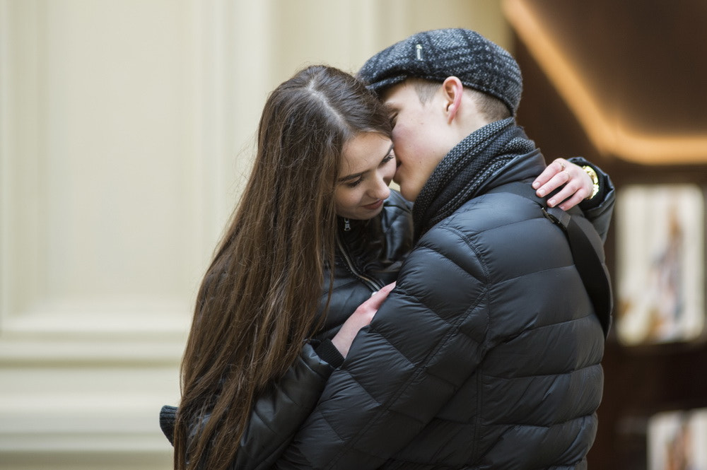 Nikon AF-Nikkor 80-200mm F2.8D ED sample photo. Lovers photography