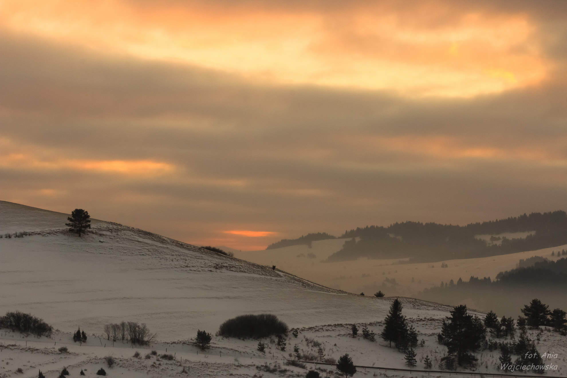 Canon EF 75-300mm f/4-5.6 USM sample photo. Sunrise in the mountains photography