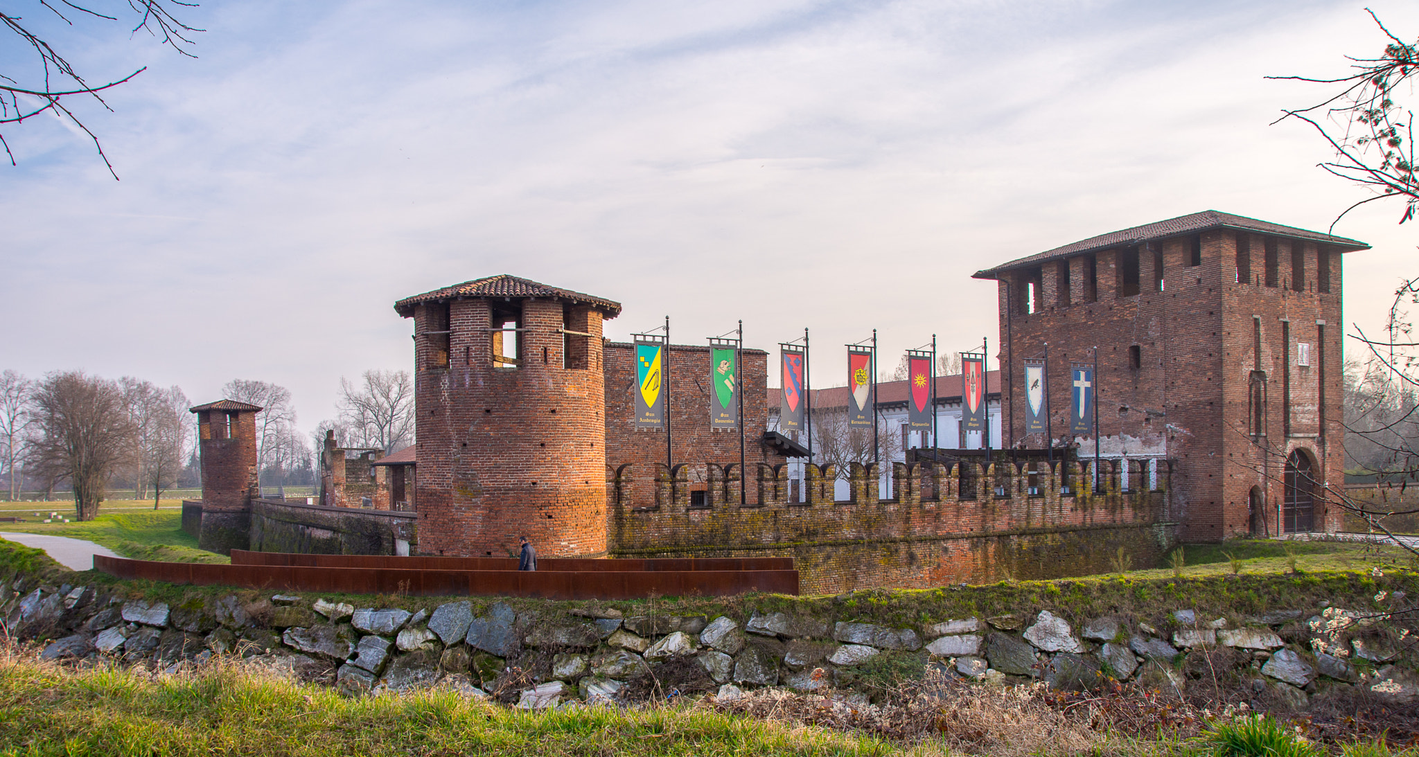 Sigma 18-200mm F3.5-6.3 II DC OS HSM sample photo. Castle photography