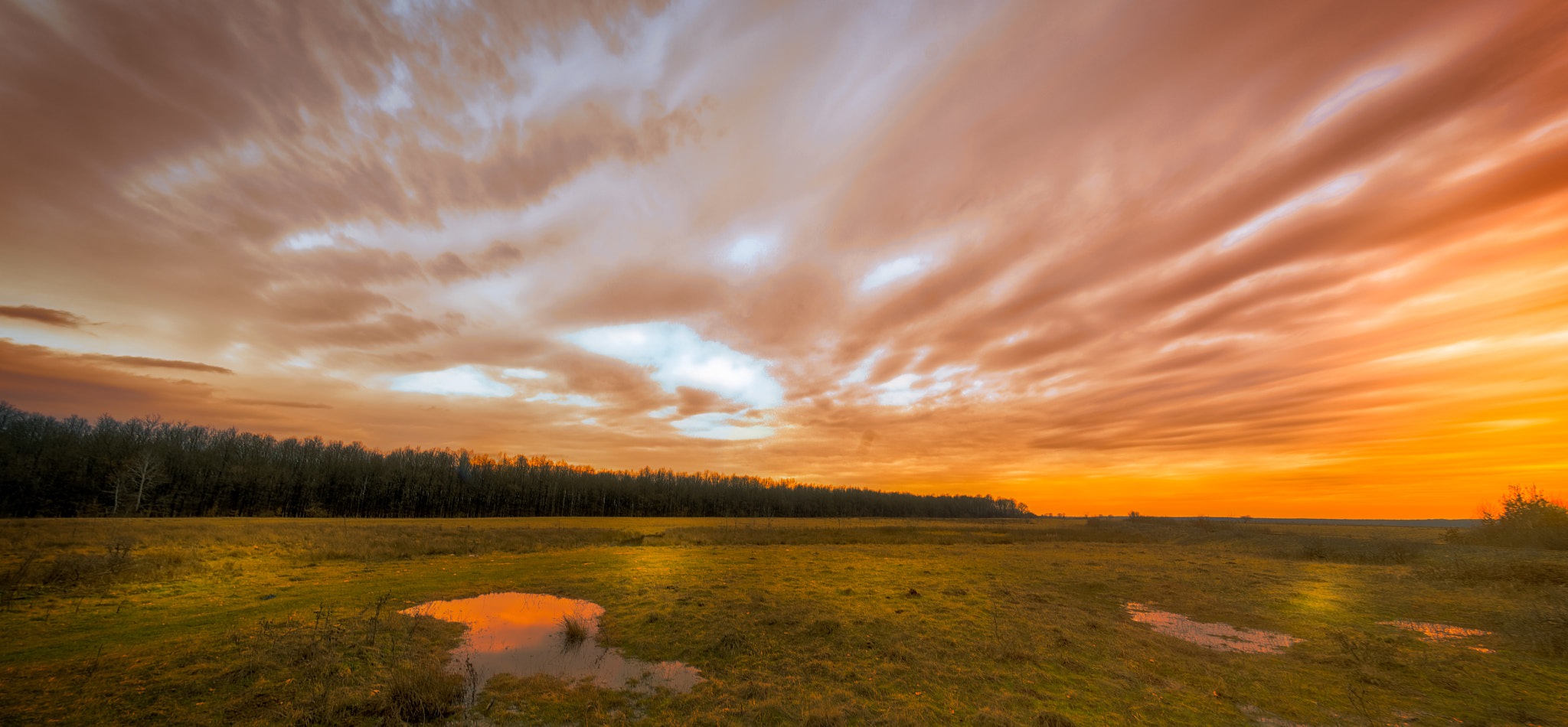 Nikon D810 + Samyang 12mm F2.8 ED AS NCS Fisheye sample photo. Rainy day photography