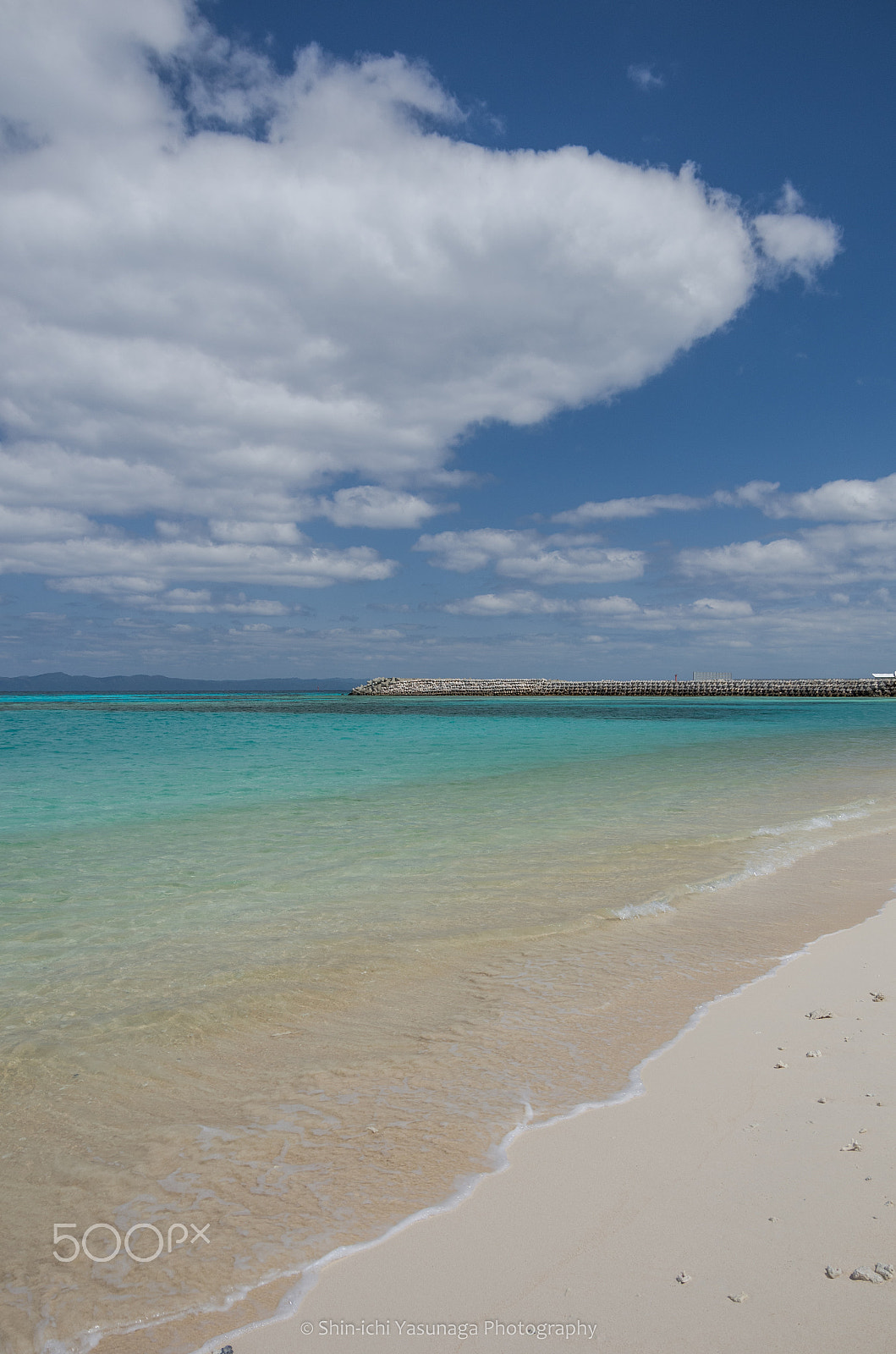 Pentax K-30 + Pentax smc DA 18-135mm F3.5-5.6ED AL [IF] DC WR sample photo. Nishihama beach in hateruma island okinawa,japan. photography