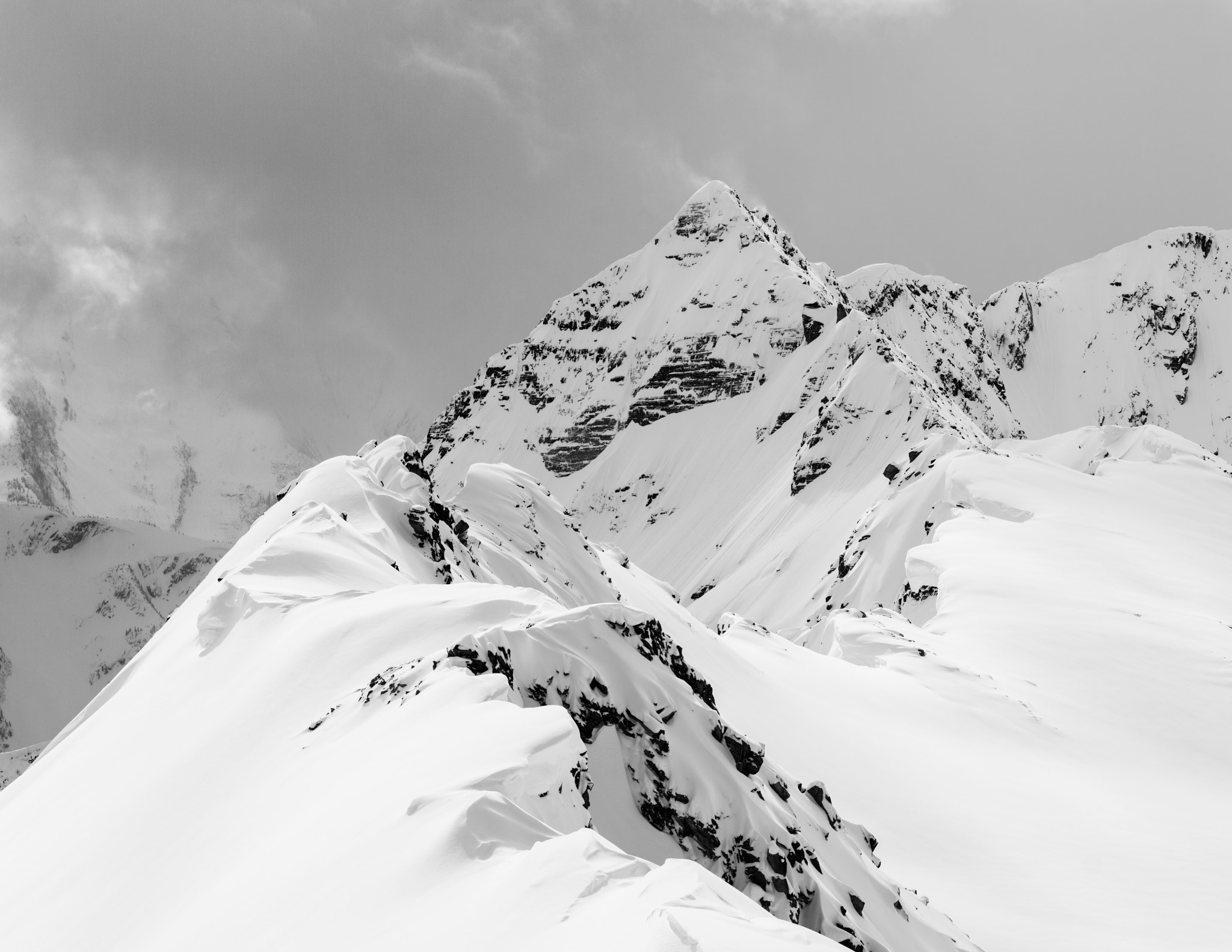 Sony a6000 + Sony FE 70-200mm F4 G OSS sample photo. Grizzly peak photography