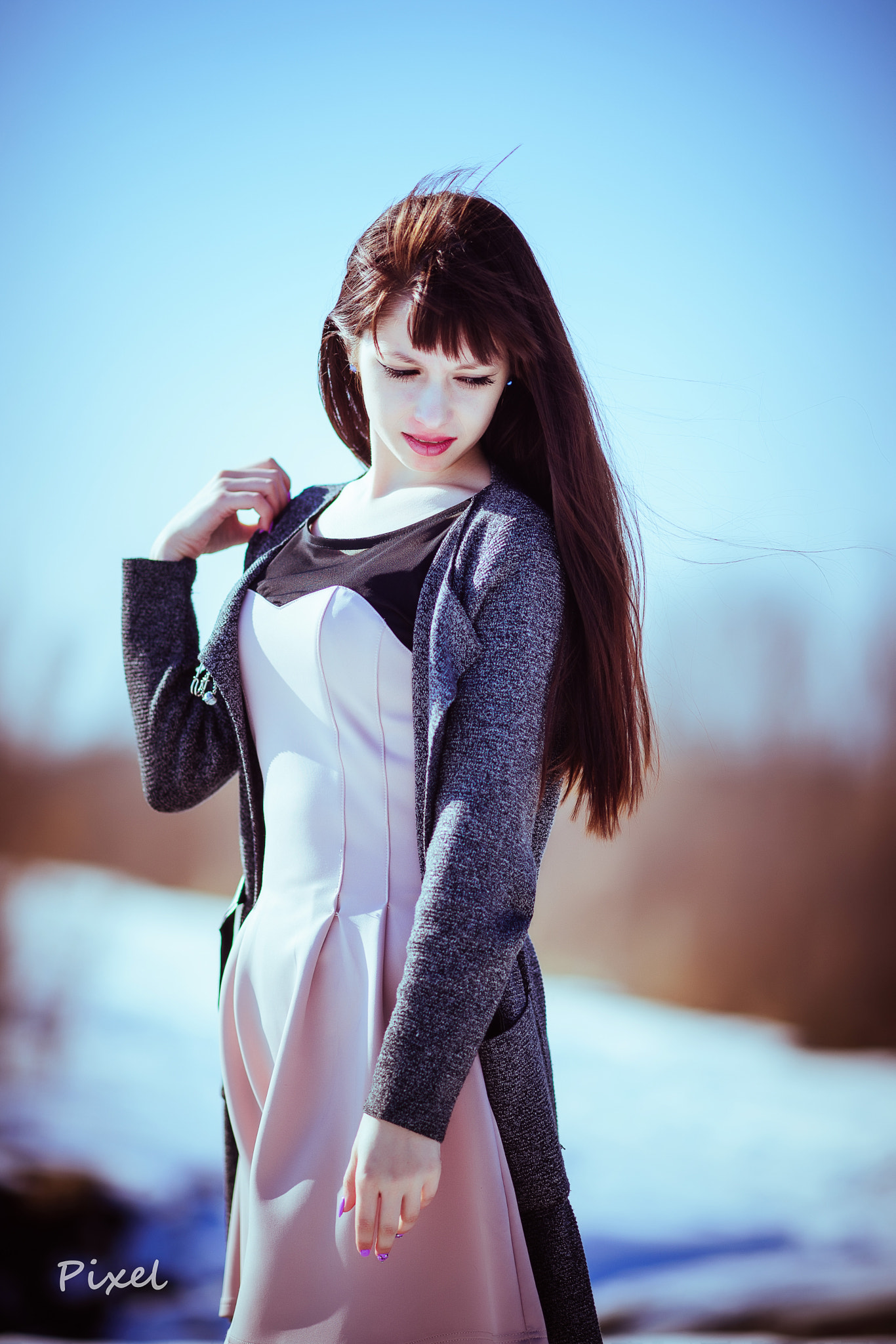 Sony Sonnar T* 135mm F1.8 ZA sample photo. Winter portrait photography