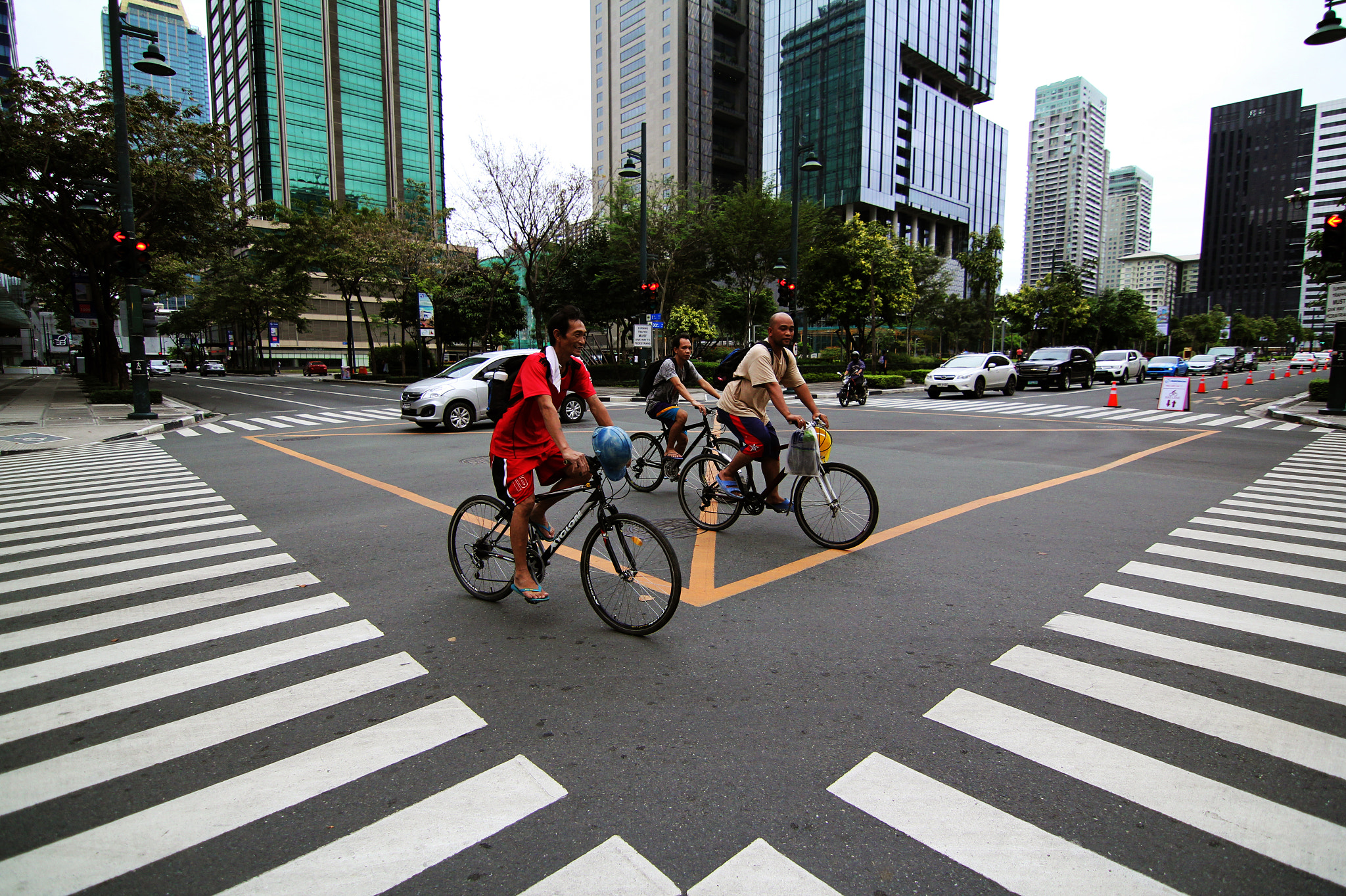 Canon EOS 60D sample photo. Crossing photography