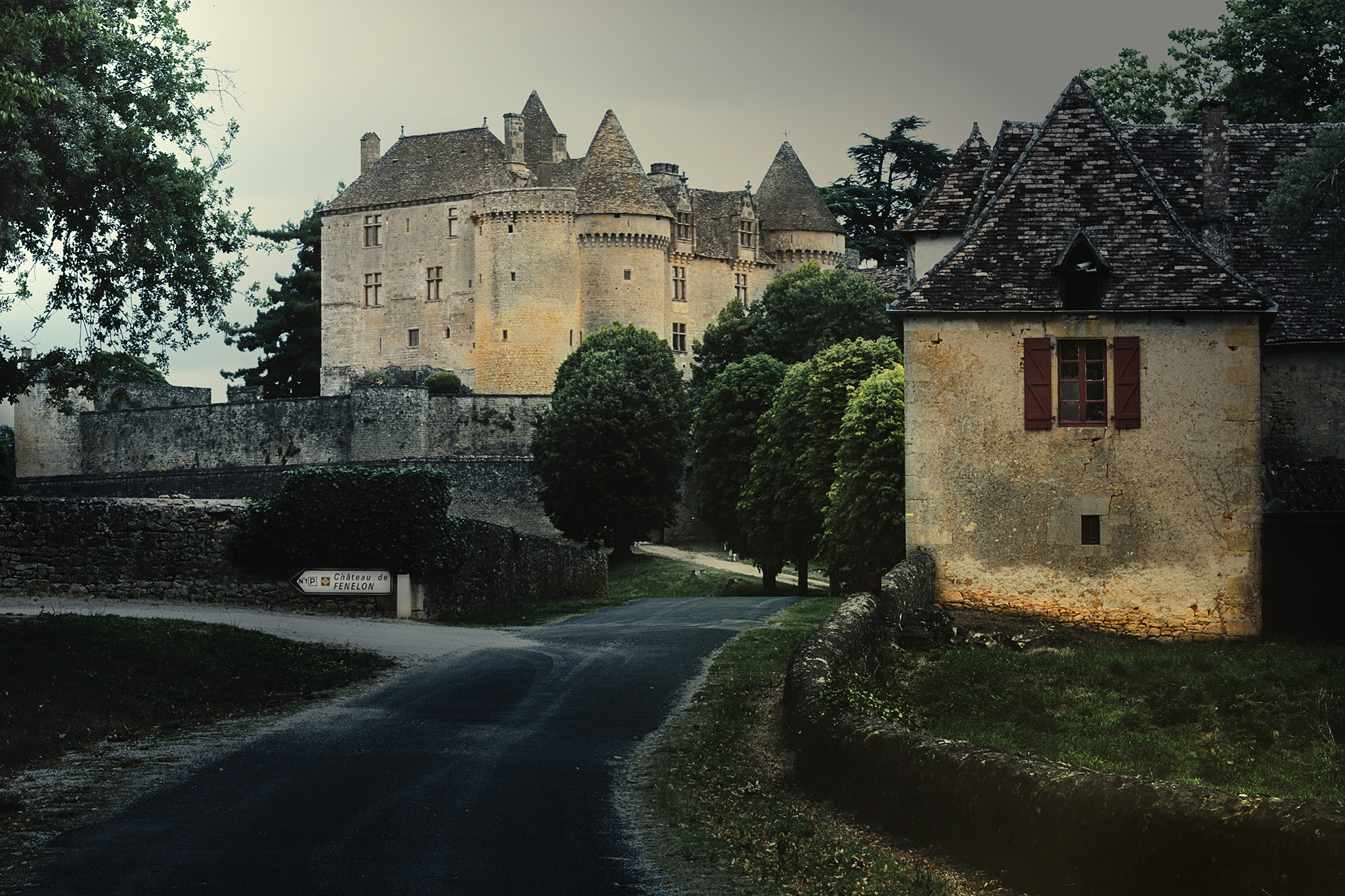 Canon EOS 40D sample photo. Le château de fénelon, france. photography