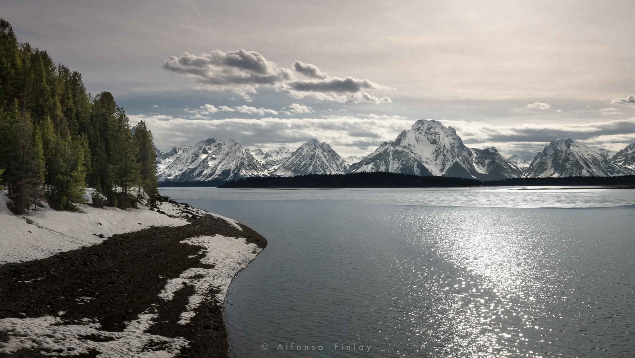 Sony a99 II + Sony Vario-Sonnar T* 16-35mm F2.8 ZA SSM sample photo. Jackson lake and the tetons. photography