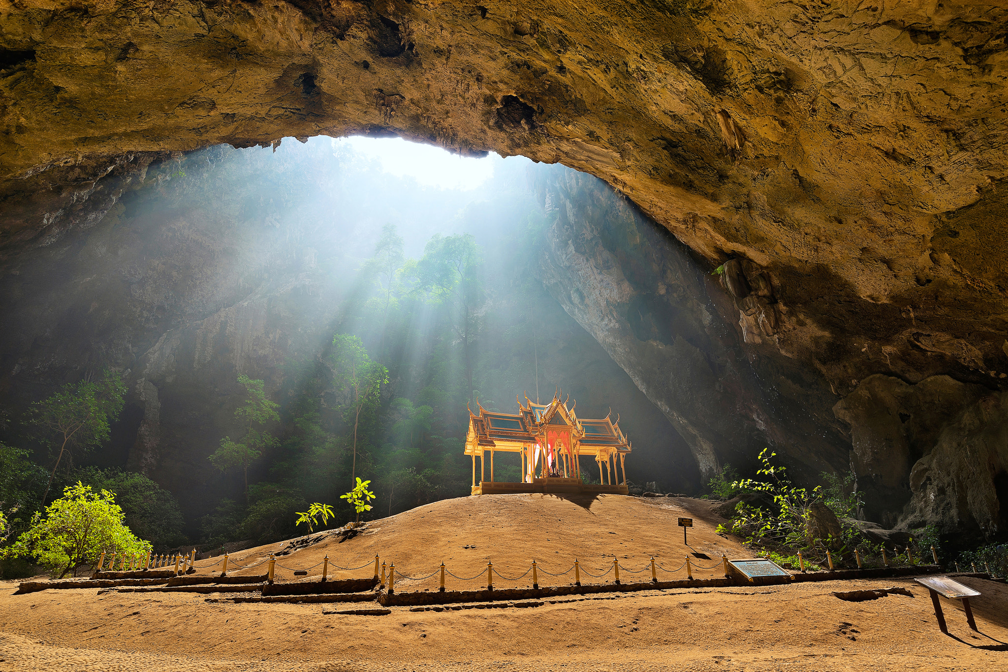 Nikon D800 + Nikon AF-S Nikkor 18-35mm F3.5-4.5G ED sample photo. Phraya nakhon cave thailand. photography