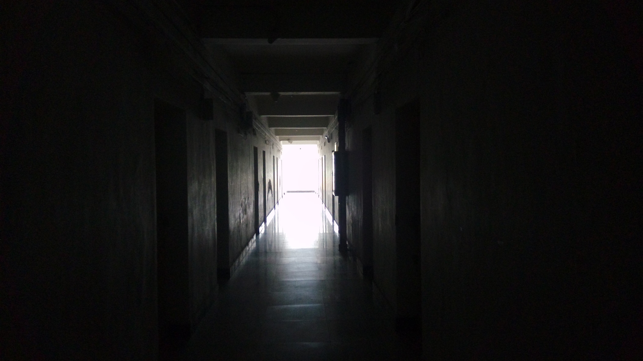 Xiaomi MI3 sample photo. End of corridor. photography