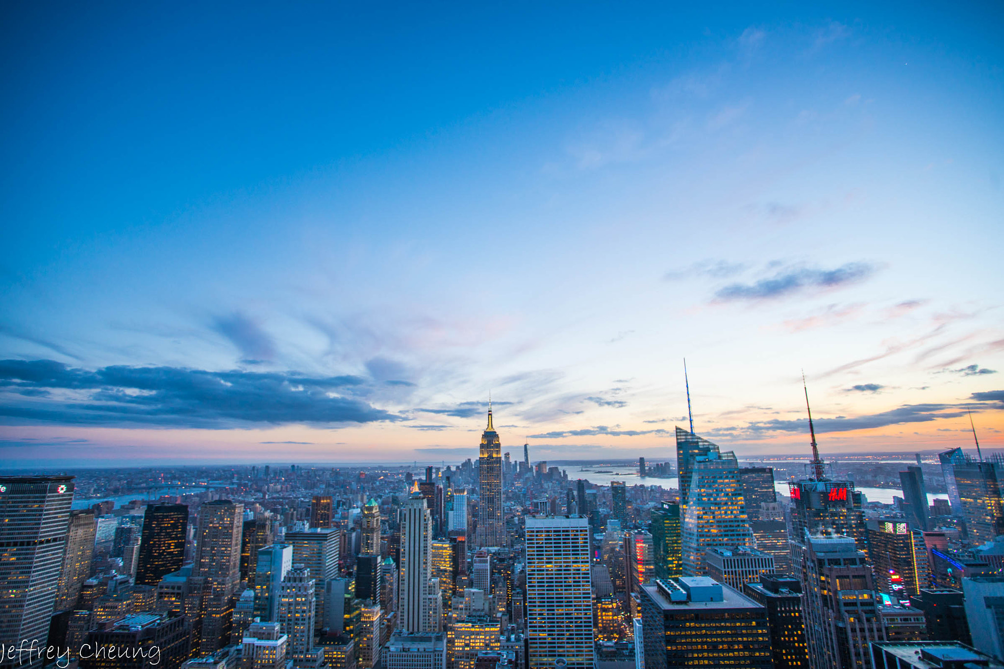 Sony a7R II + Canon EF 17-40mm F4L USM sample photo. Top of the rock photography