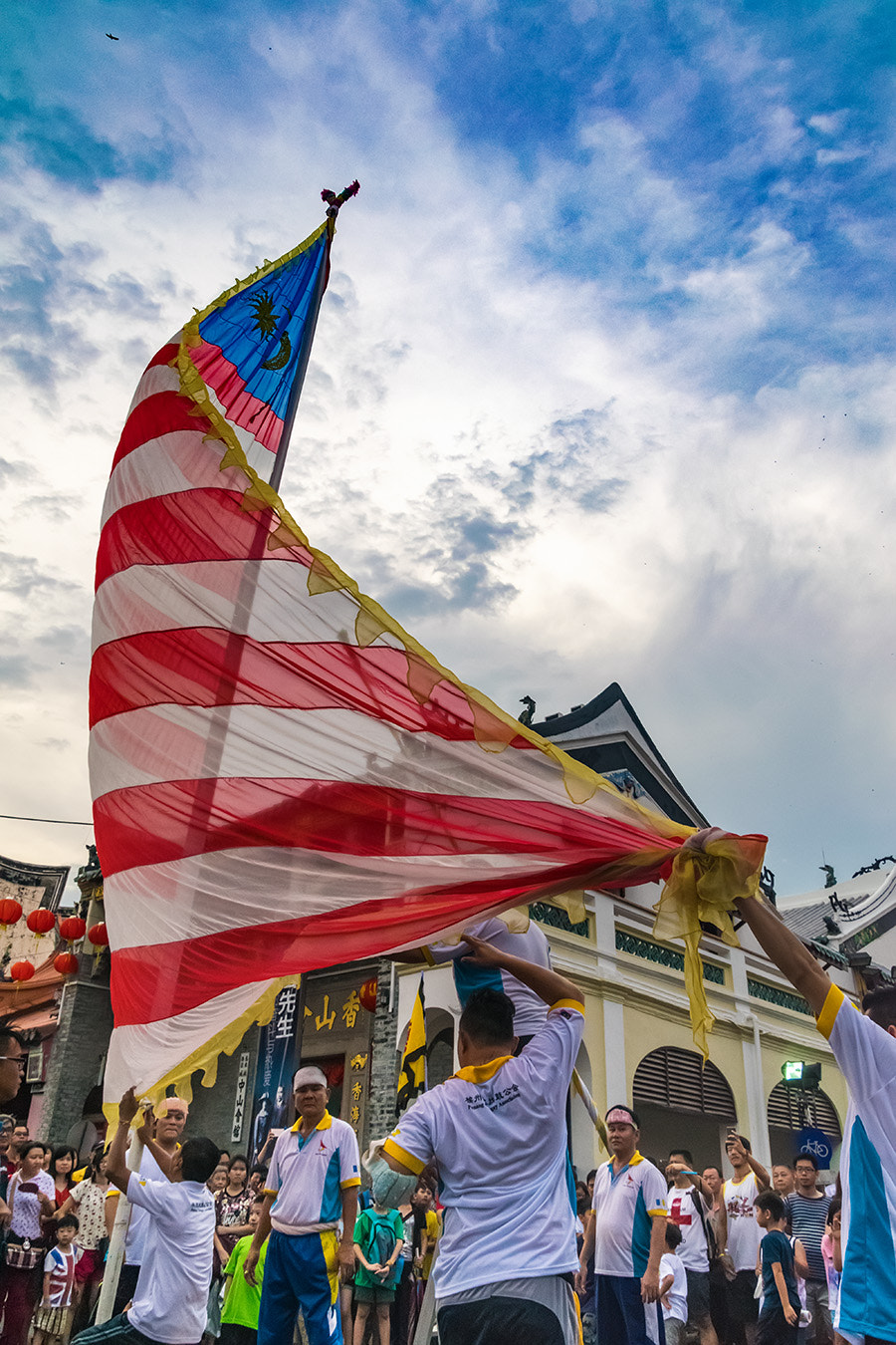 Nikon D5300 + Tamron 18-270mm F3.5-6.3 Di II VC PZD sample photo. Up with the flags photography