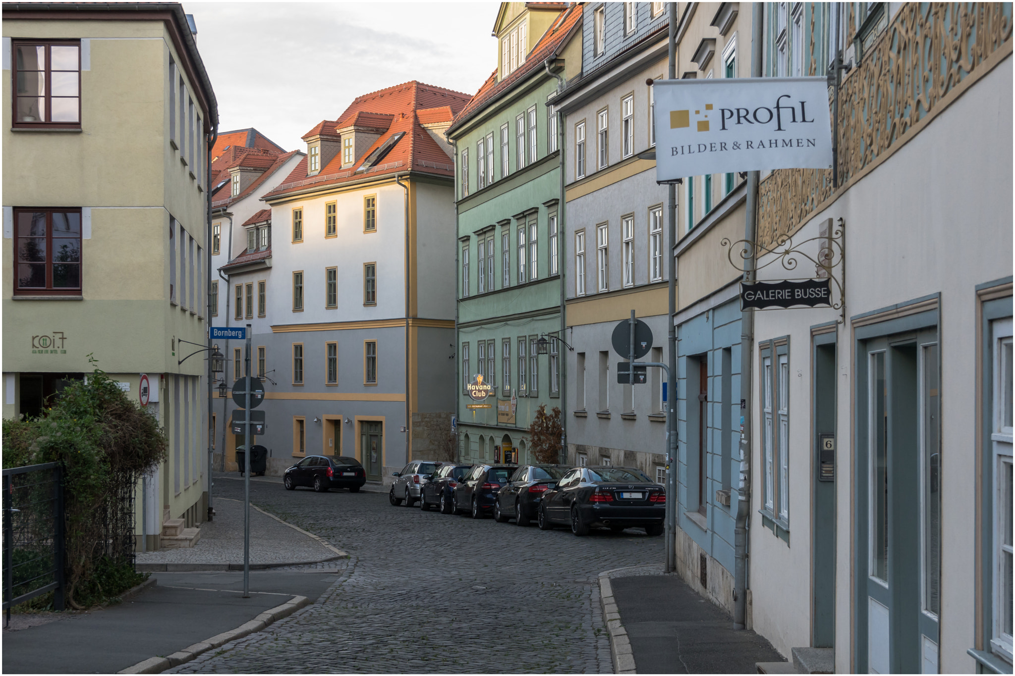 Sigma 17-50mm F2.8 EX DC HSM sample photo. Narrow alleys in weimar photography