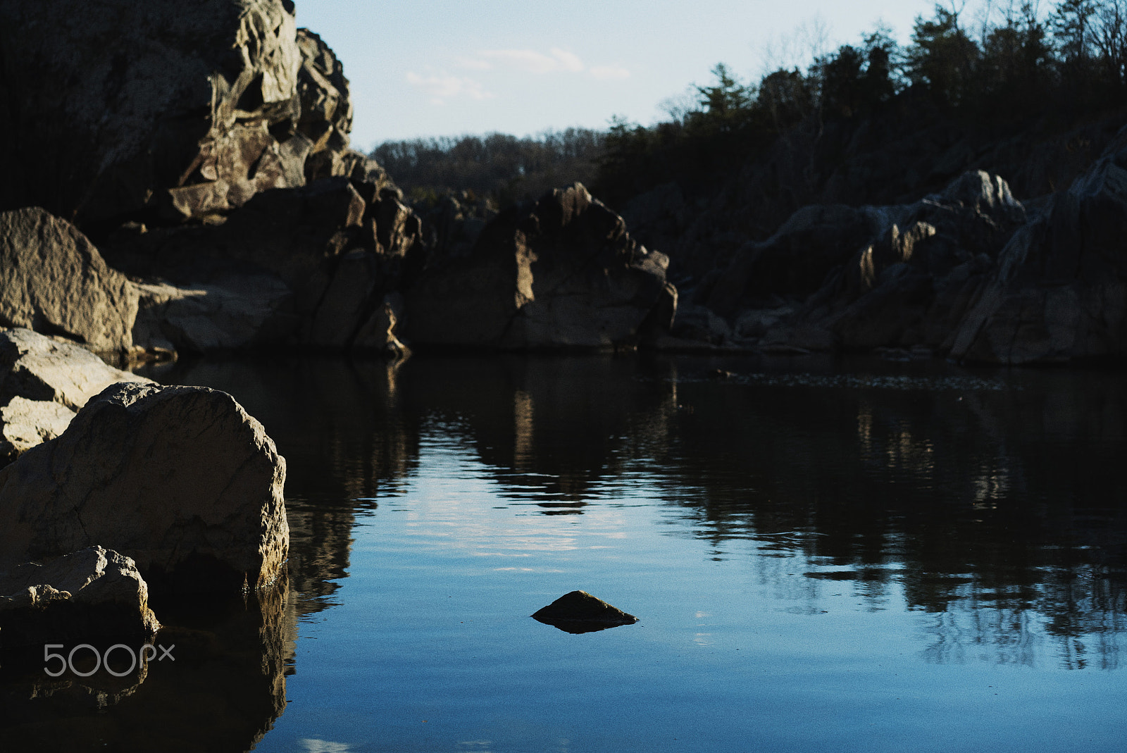 Sony a7S II + Sony Sonnar T* FE 55mm F1.8 ZA sample photo. Cool water photography