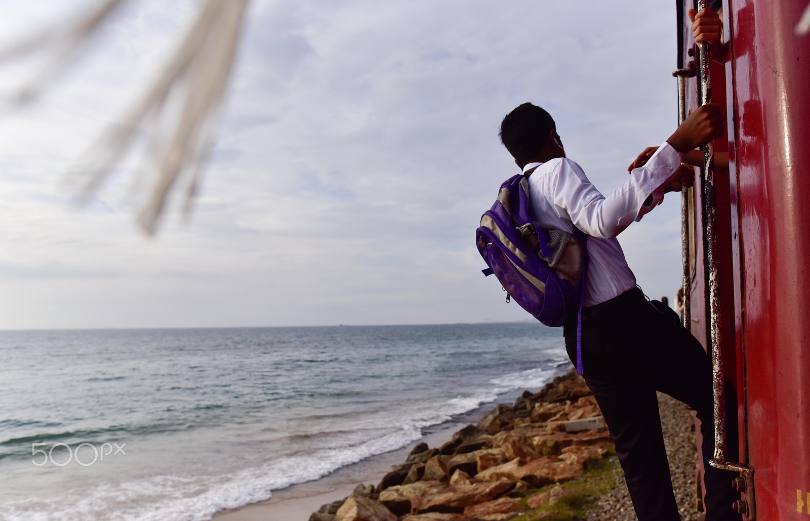 Nikon D810 sample photo. Beach train in srilanka photography